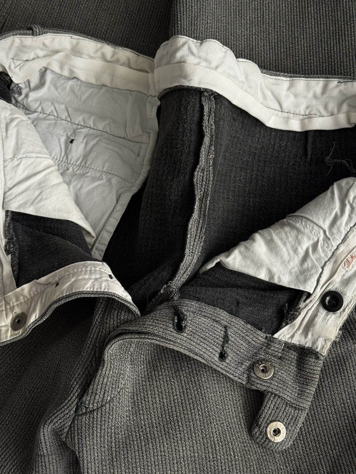 Vintage 1950s French Workwear Salt & Pepper Cotton Pique Trousers Size US 36 / EU 52 - 4 Thumbnail