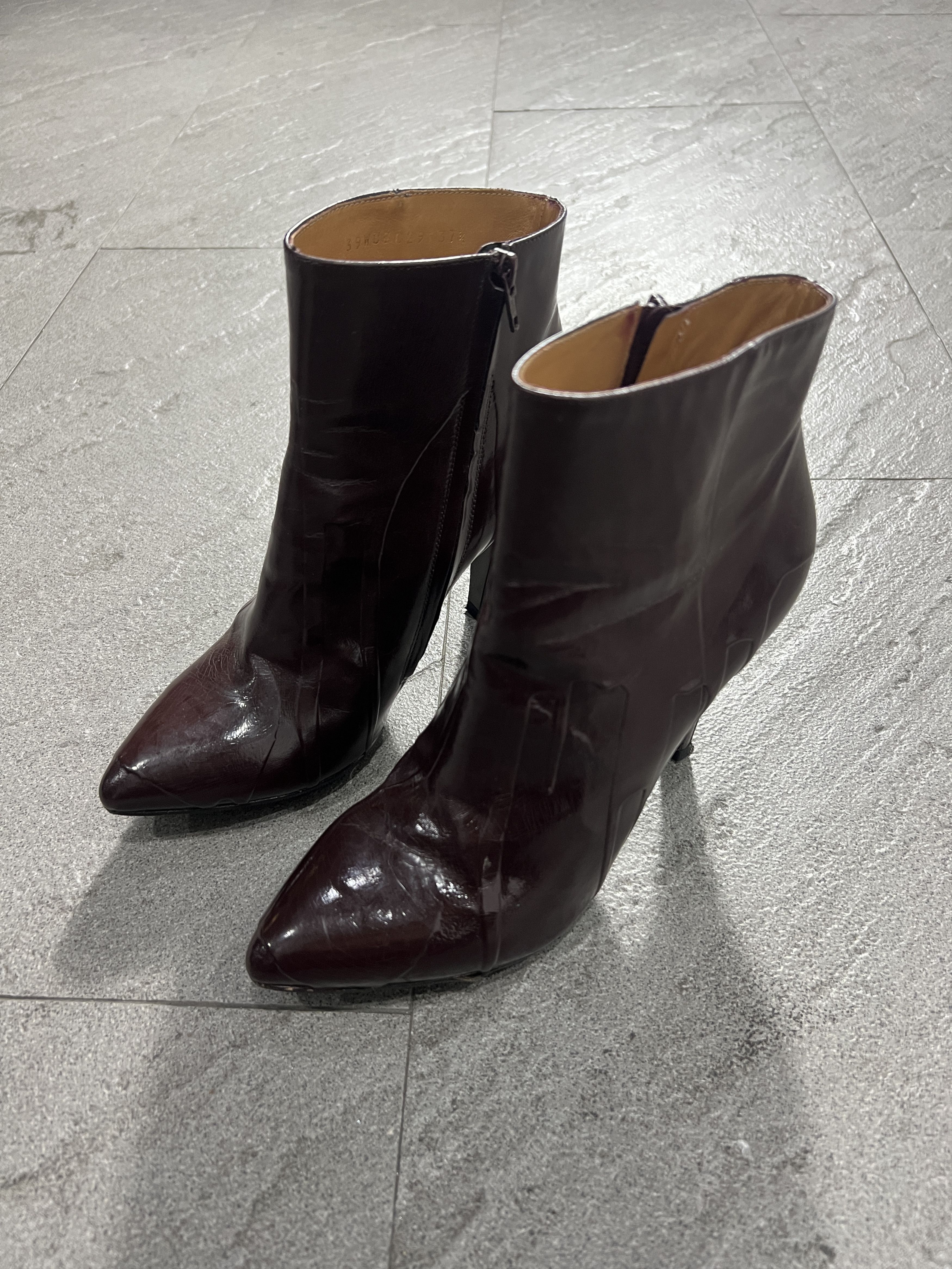 Maison Margiela Maison Martin Margiela Oxblood Patent Leather Ankle Boots Size US 7.5 / IT 37.5 - 3 Thumbnail