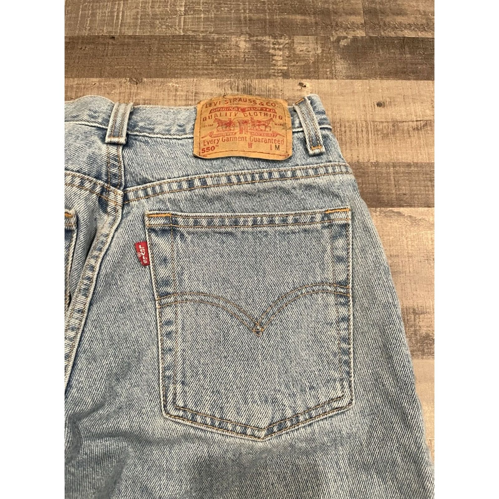 Levi's VINTAGE Levi's 550 Jeans Women 11 Regular Denim Blue 28x30 Relaxed Fit Mom 550 Model Jeans Mens Womens Boys Girls Size 32" / US 10 / IT 46 - 5 Thumbnail