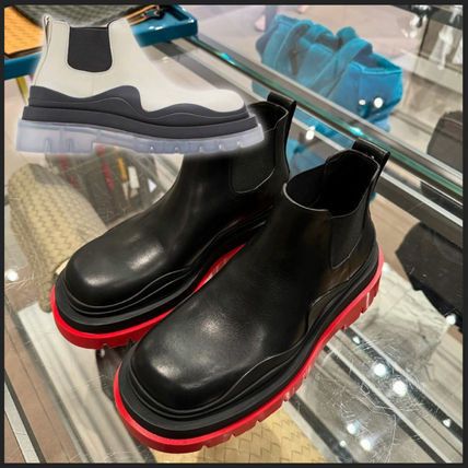 o1loc1c0324 630300 Tire Ankle Chelsea Boots in Black