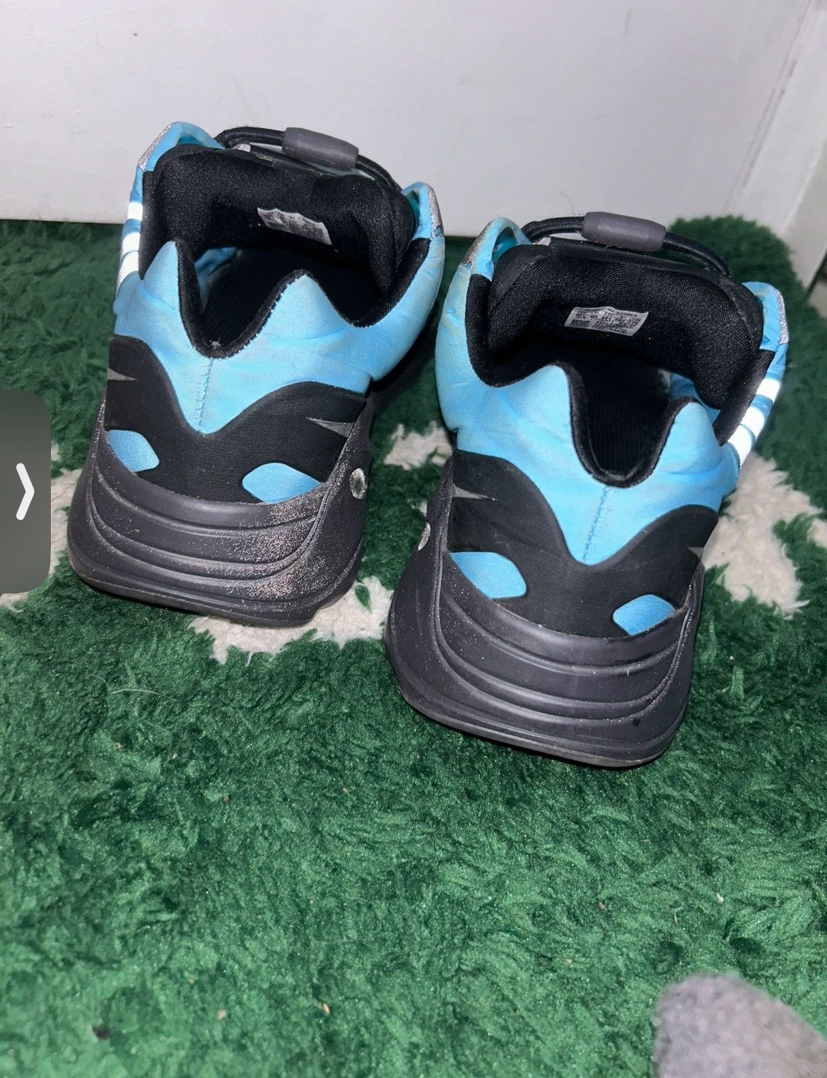 Adidas Size 10.5 - adidas Yeezy Boost 700 MNVN Bright Cyan Size US 10.5 / EU 43-44 - 6 Thumbnail