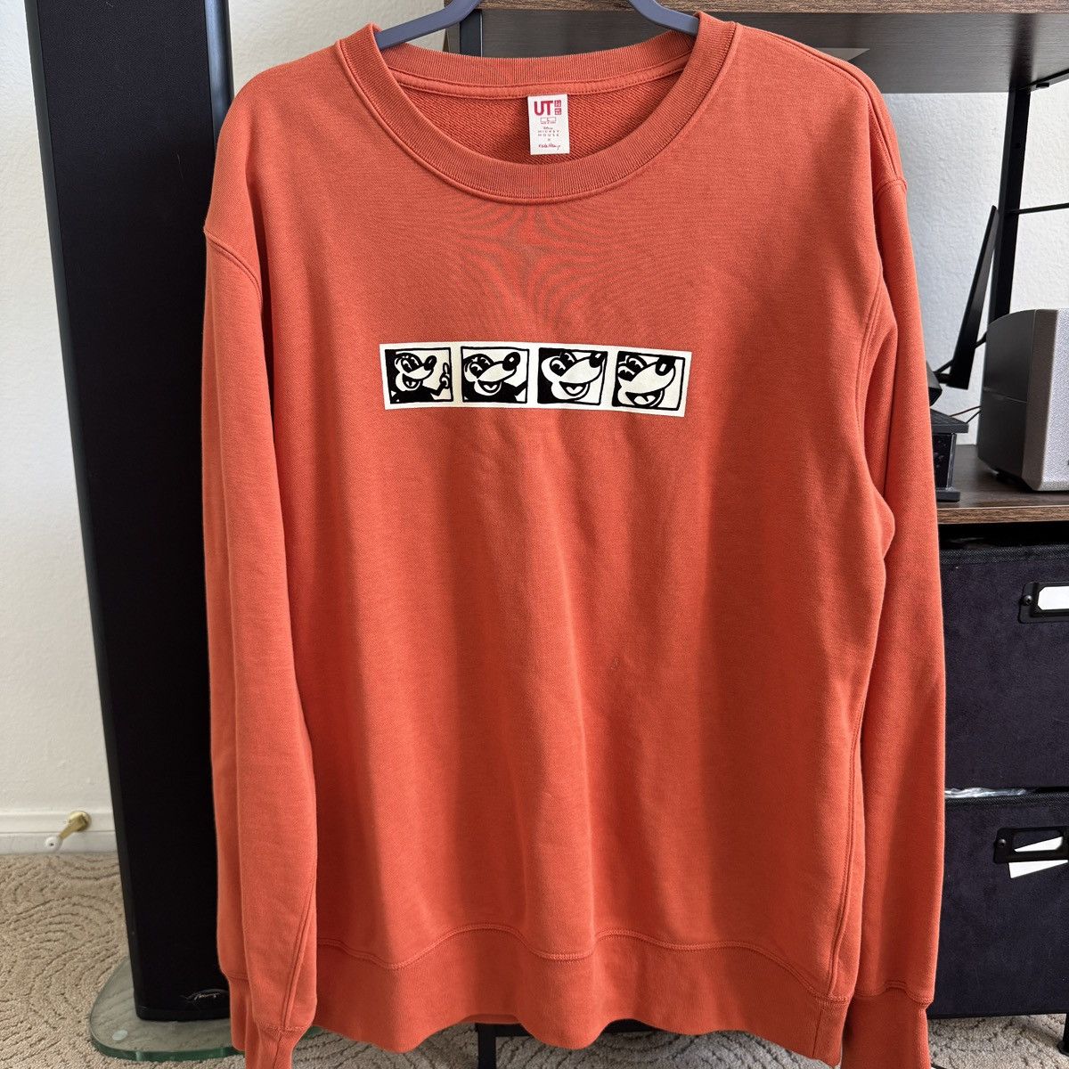Uniqlo Disney Mickey Mouse x Keith Haring Uniqlo sweatshirt Mens Size US L / EU 52-54 / 3 - 1 Thumbnail