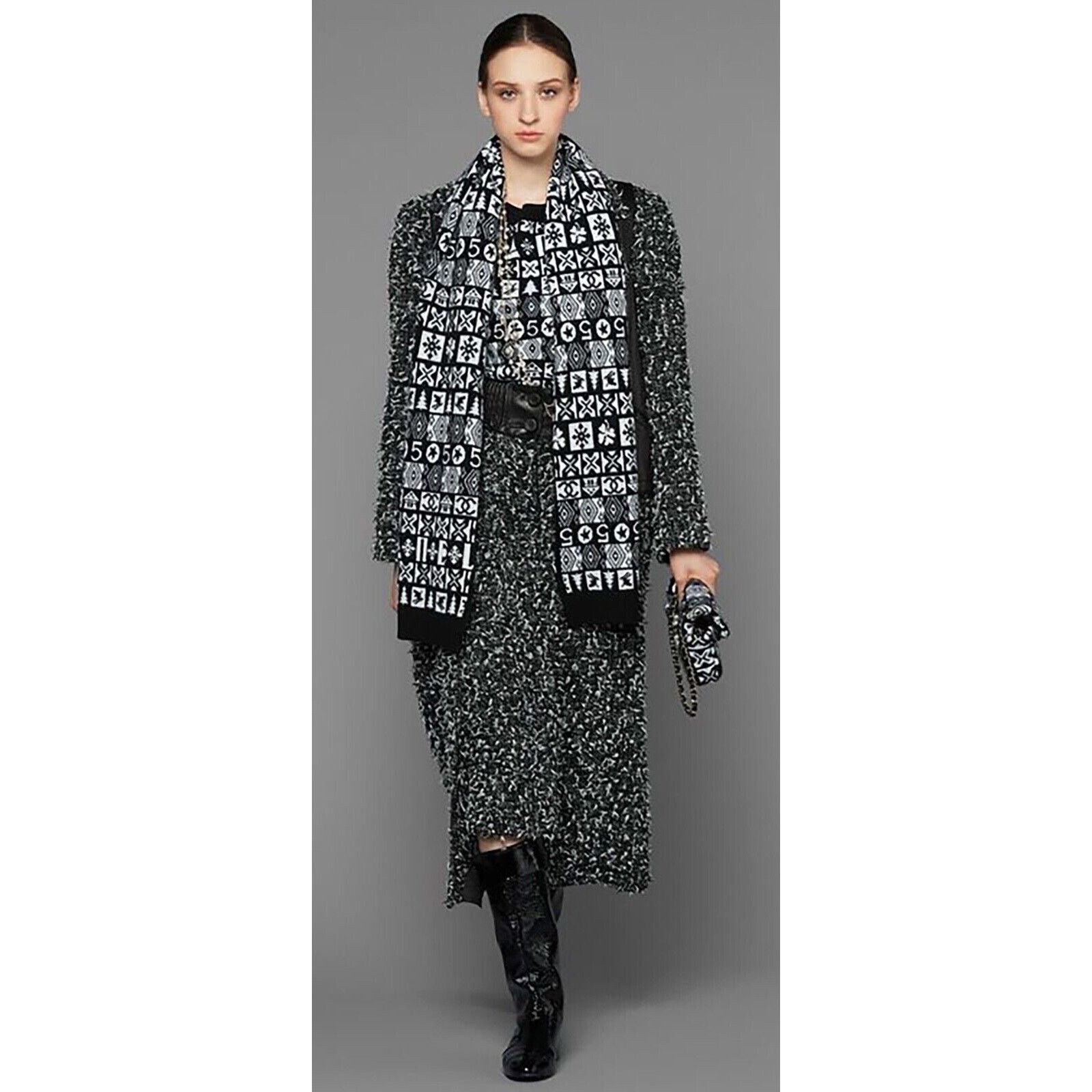 Chanel Chanel 19B Coco Neige Ski Black White CC Long Sleeve Size XS / US 0-2 / IT 36-38 - 5 Thumbnail