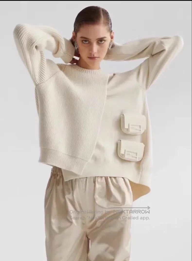 Fendi Fendi Pearl white irregular cashmere knitted sweater 25th Size S / US 4 / IT 40 - 1 Thumbnail