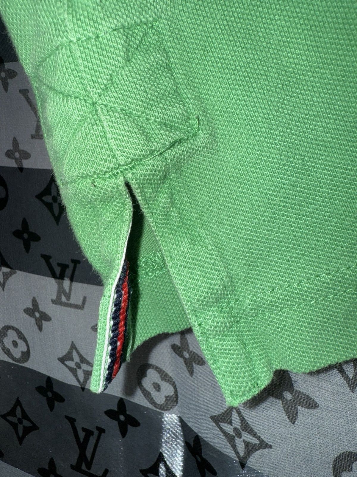 Tommy Hilfiger Vintage Tommy Hilfiger Embroidered Polo Size Large Size US L / EU 52-54 / 3 - 7 Thumbnail