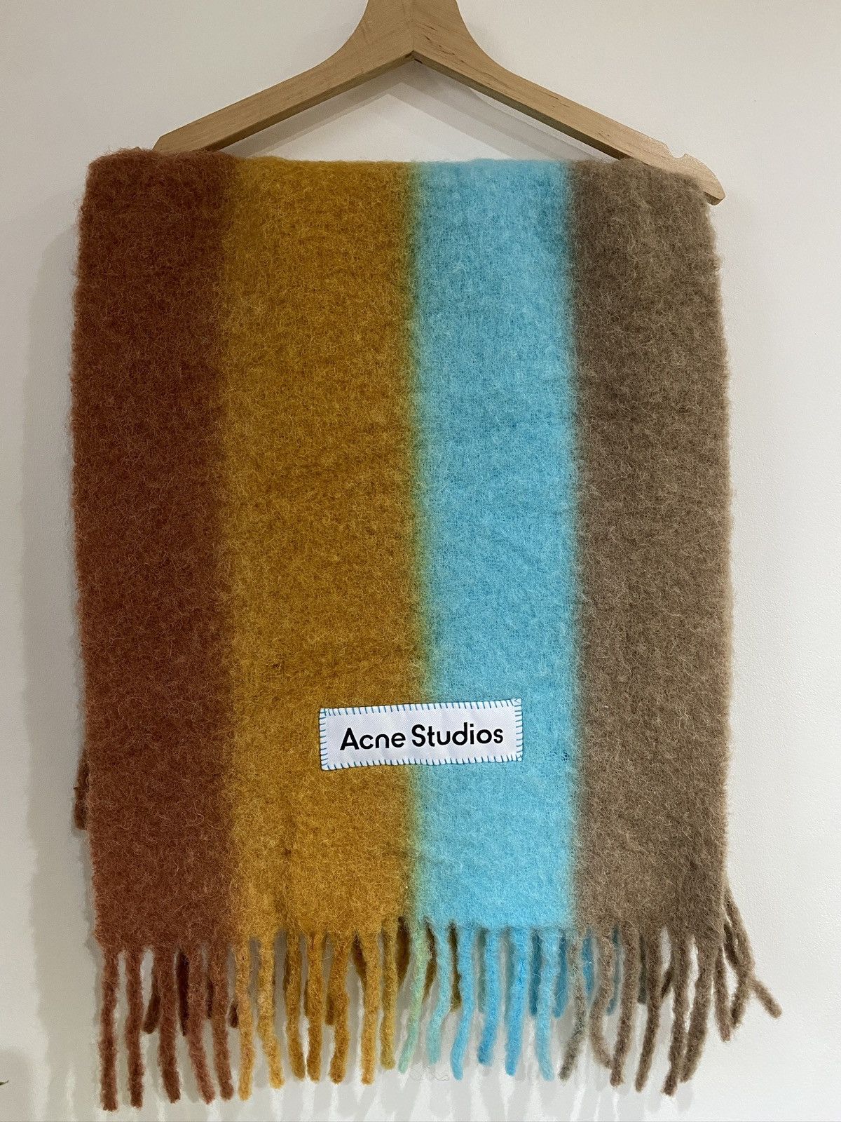 Acne Studios Acne Studios Gradient Striped Scarf Large Wool Alpaca Mohair Size ONE SIZE - 1 Thumbnail