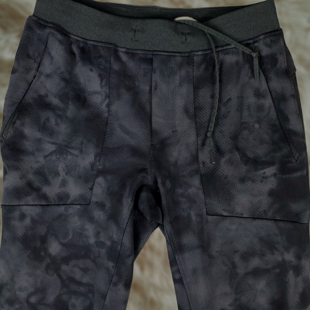 Lululemon Lululemon Mens Pants Size Medium Gray Dyed Textured Tech Joggers Sweatpants Size US 31 - 1 Thumbnail