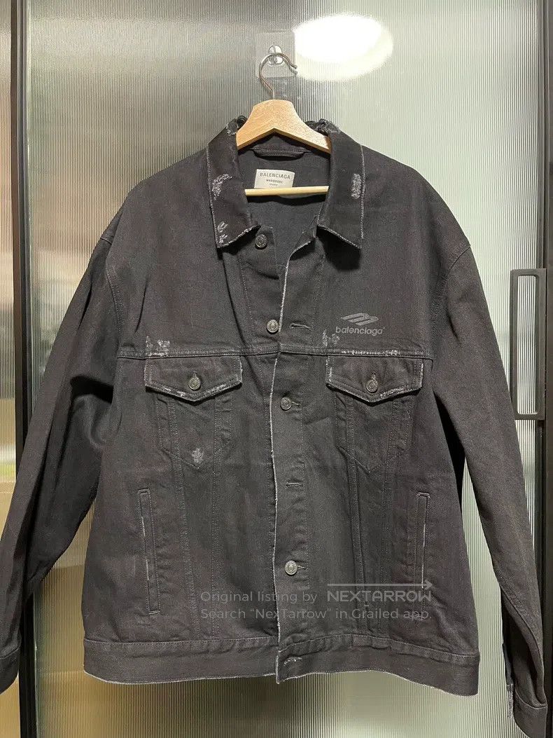 Balenciaga Balenciaga Letter Printed Distressed Washed Denim Jacket Size US S / EU 44-46 / 1 - 1 Thumbnail