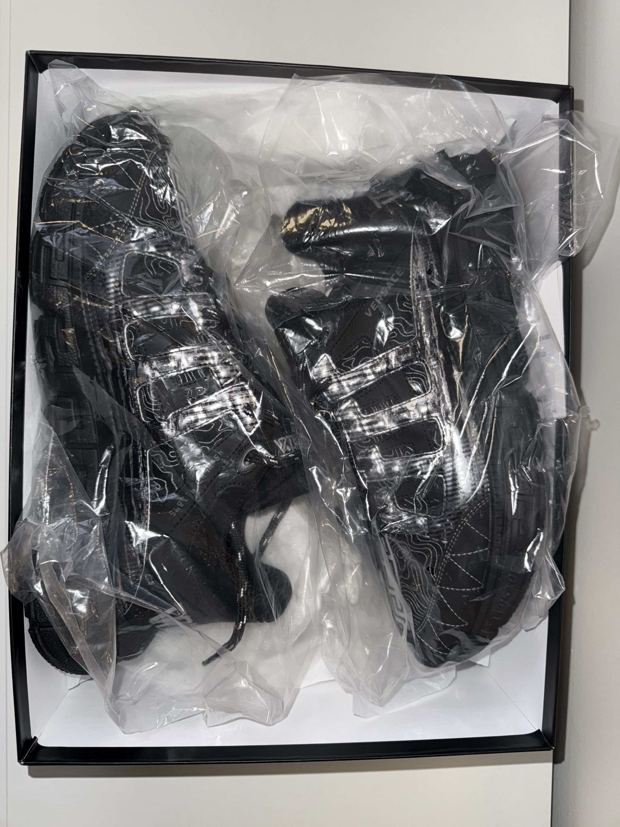 Versace Trigreca Sneakers Size US 12 / EU 45 - 7 Thumbnail