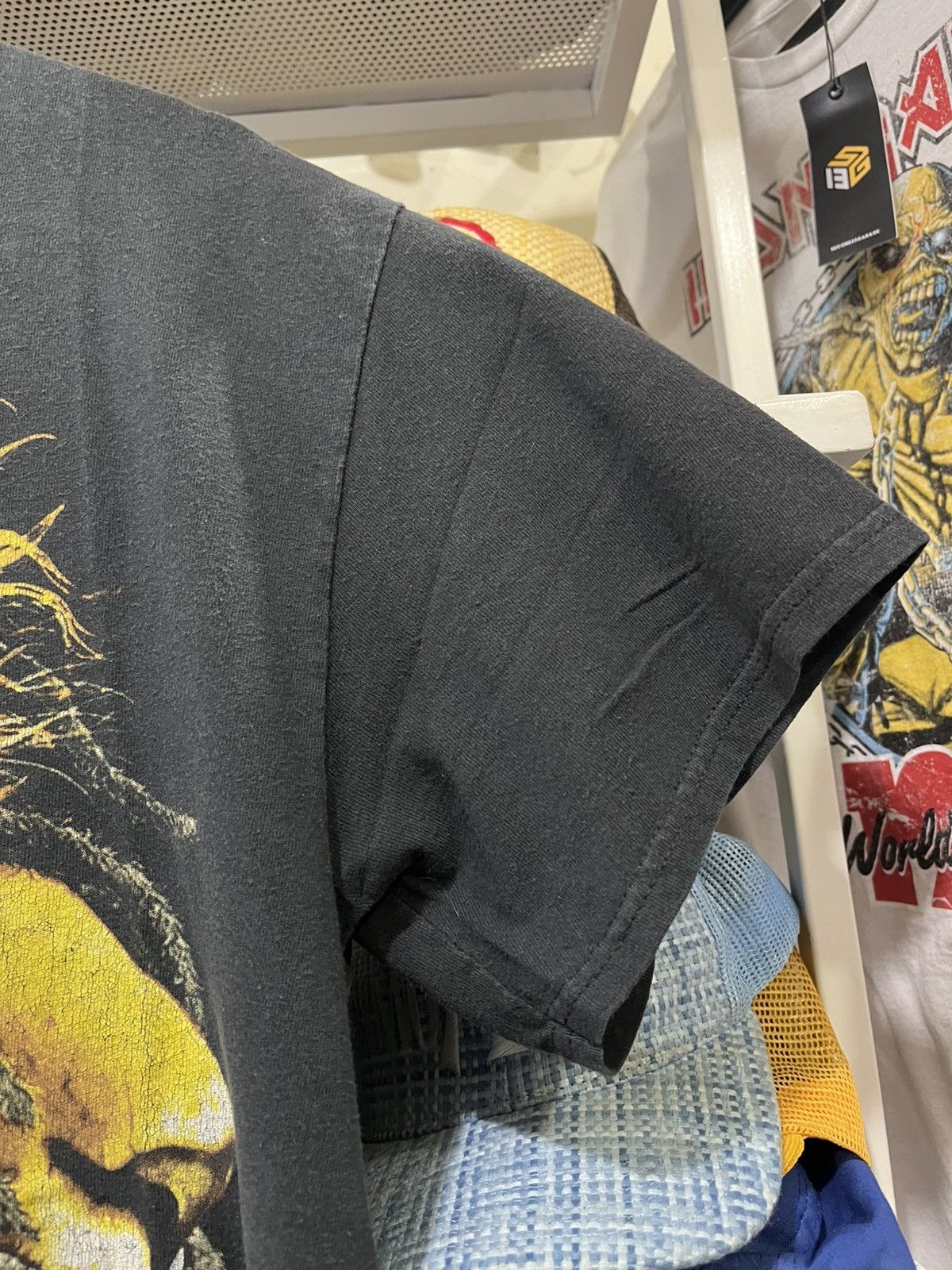 Vintage Bob Marley Mens Shirt Black Rasta Reggae Lion Music Tee Size US XL / EU 56 / 4 - 2 Thumbnail