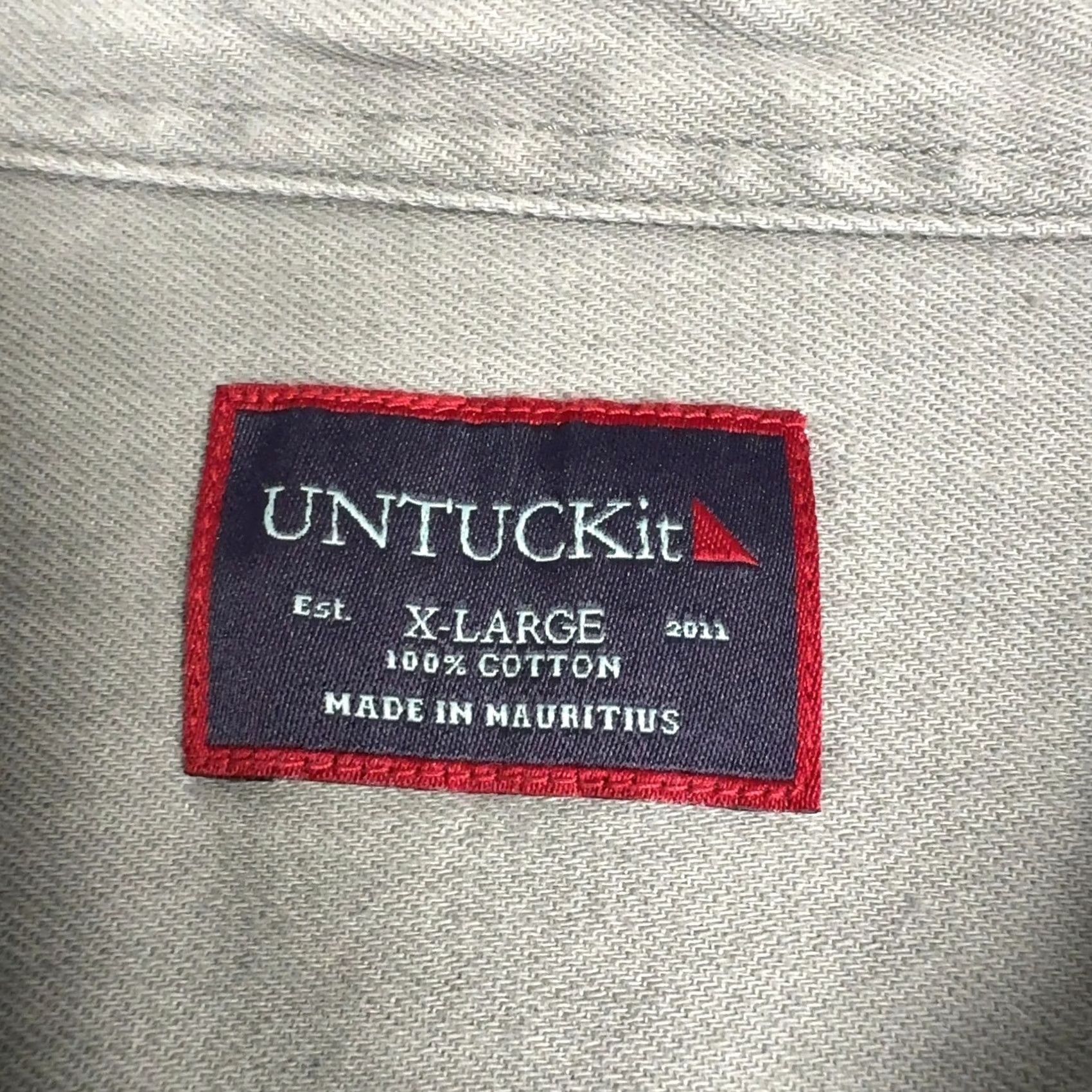UNTUCKit UNTUCKit Button-Up Mens XL Grey Long Sleeve Cotton Twill Utility Workwear Size US XL / EU 56 / 4 - 6 Thumbnail