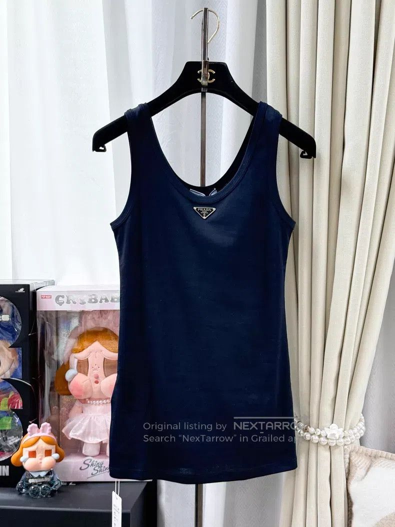 Prada Prada Triangle logo sleeveless vest Size XS / US 0-2 / IT 36-38 - 8 Thumbnail
