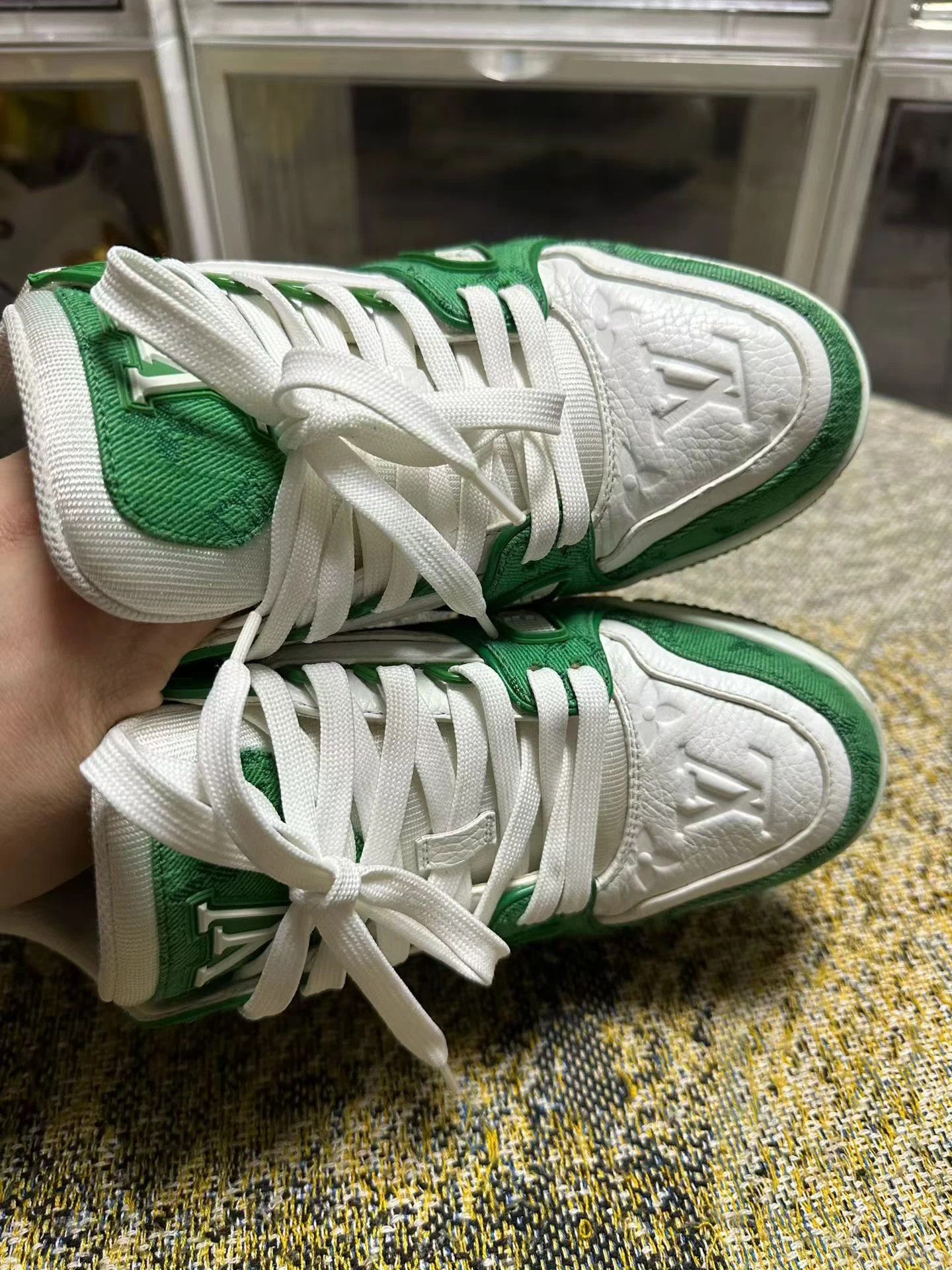 Louis Vuitton LOUIS VUITTON Trainer men's green white low-top 6 unworn Size US 6 / EU 39 - 5 Thumbnail