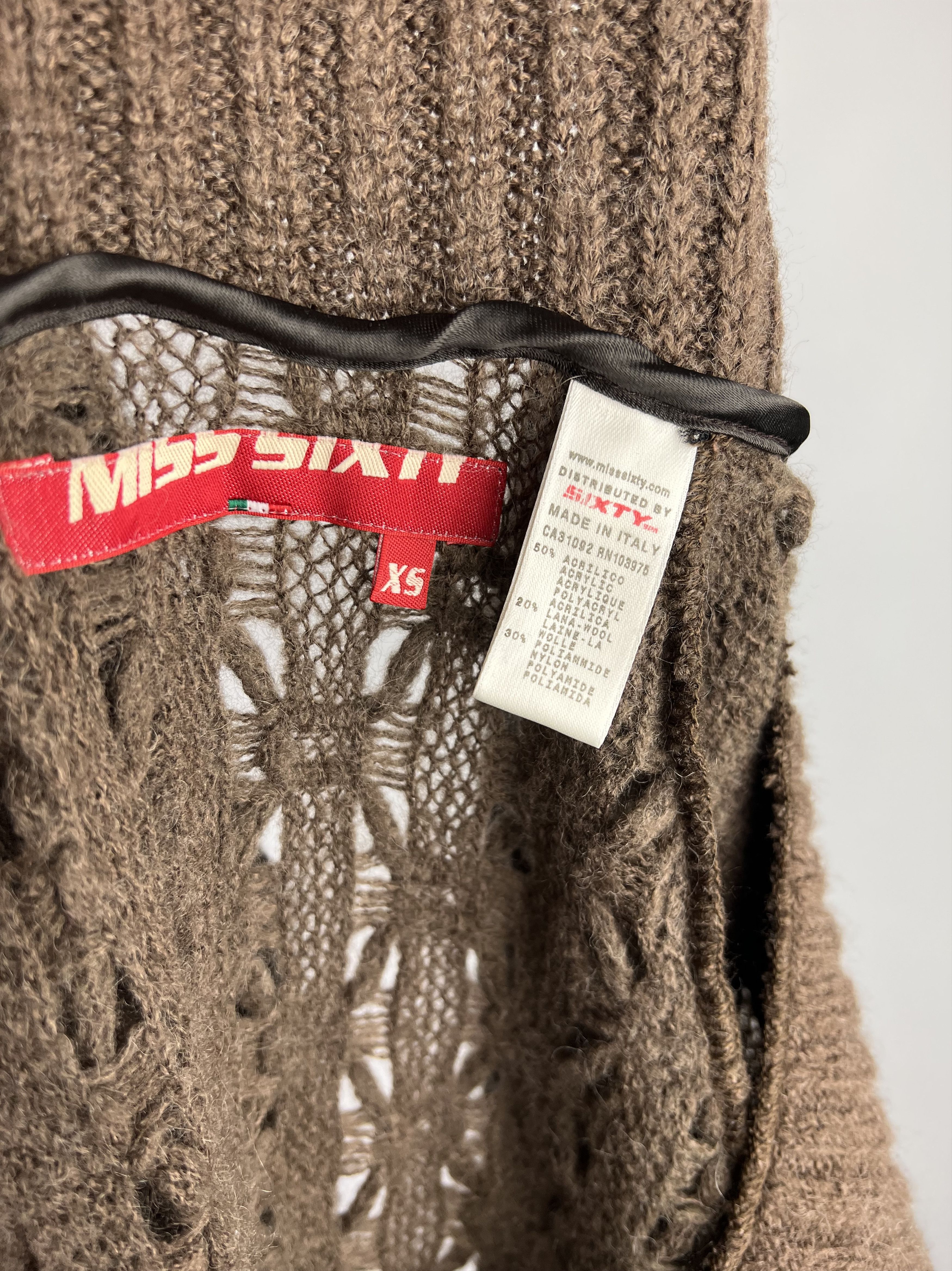 Miss Sixty × Vintage Vintage Miss Sixty Pullover Deep Neckline Wool Knit Size XS Size XS / US 0-2 / IT 36-38 - 8 Thumbnail