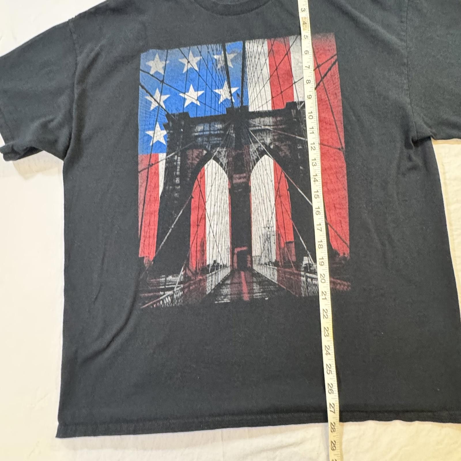 Tony Hawk Tony Hawk Men's Skater T Shirt XL Flag Brooklyn Bridge USA Size US XL / EU 56 / 4 - 8 Thumbnail