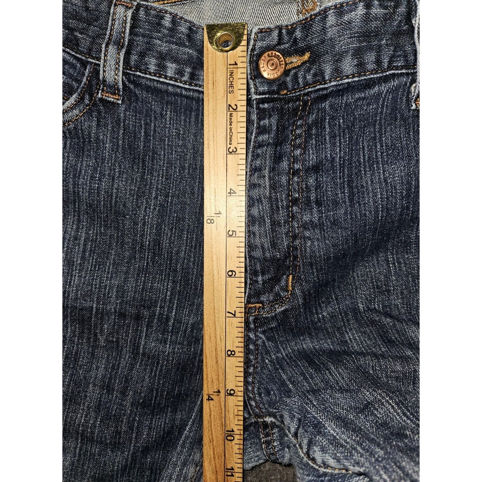 Eddie Bauer Eddie Bauer Jeans Women's 12 Blue Denim Straight Leg Mid Rise Distressed Stretch Denim 5-Pocket Size 34" / US 12 / IT 48 - 5 Thumbnail