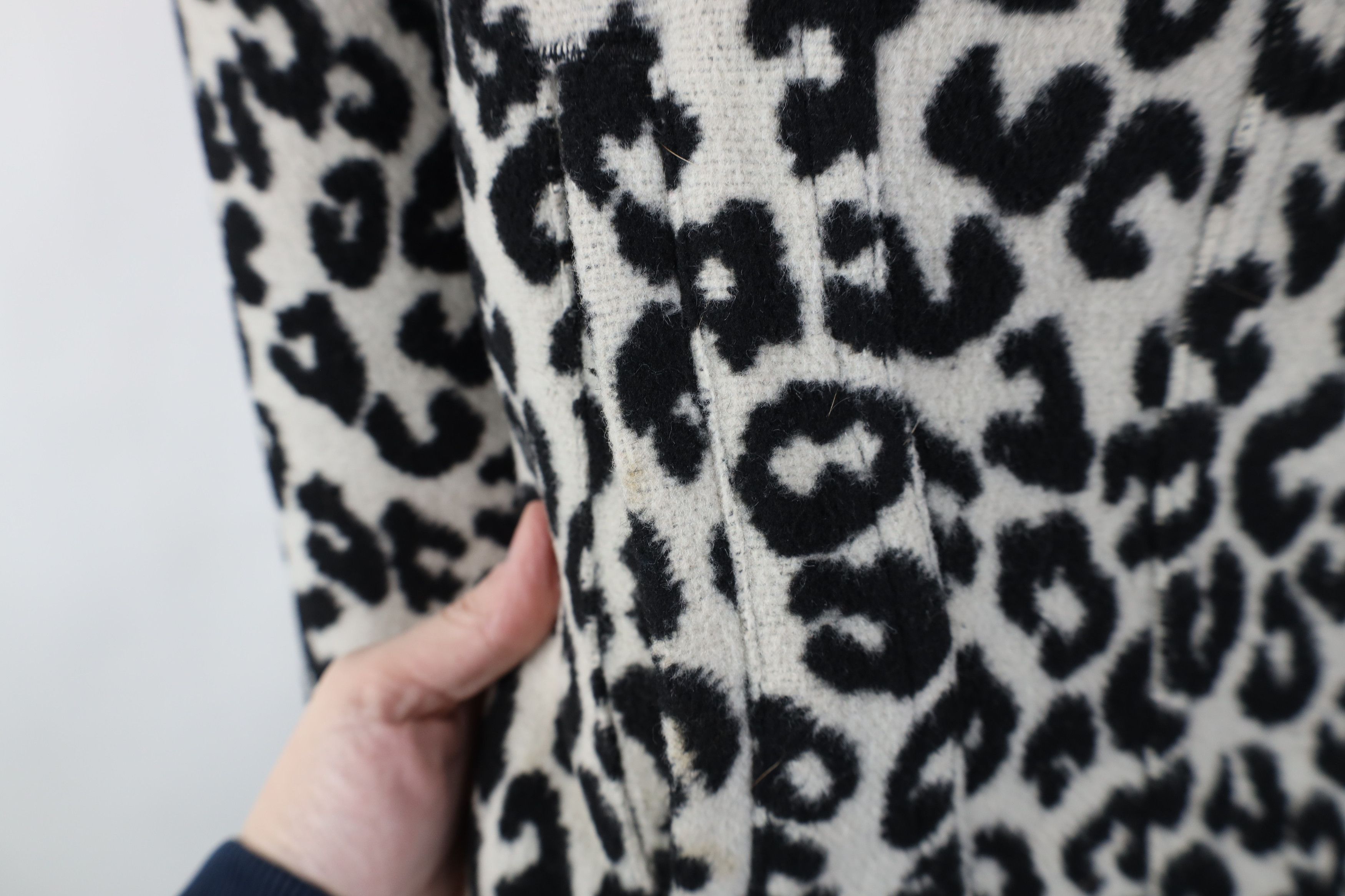 Levi's Vintage Y2K Levis Cheetah Quilted Fleece Trucker Jacket Size L / US 10 / IT 46 - 6 Thumbnail