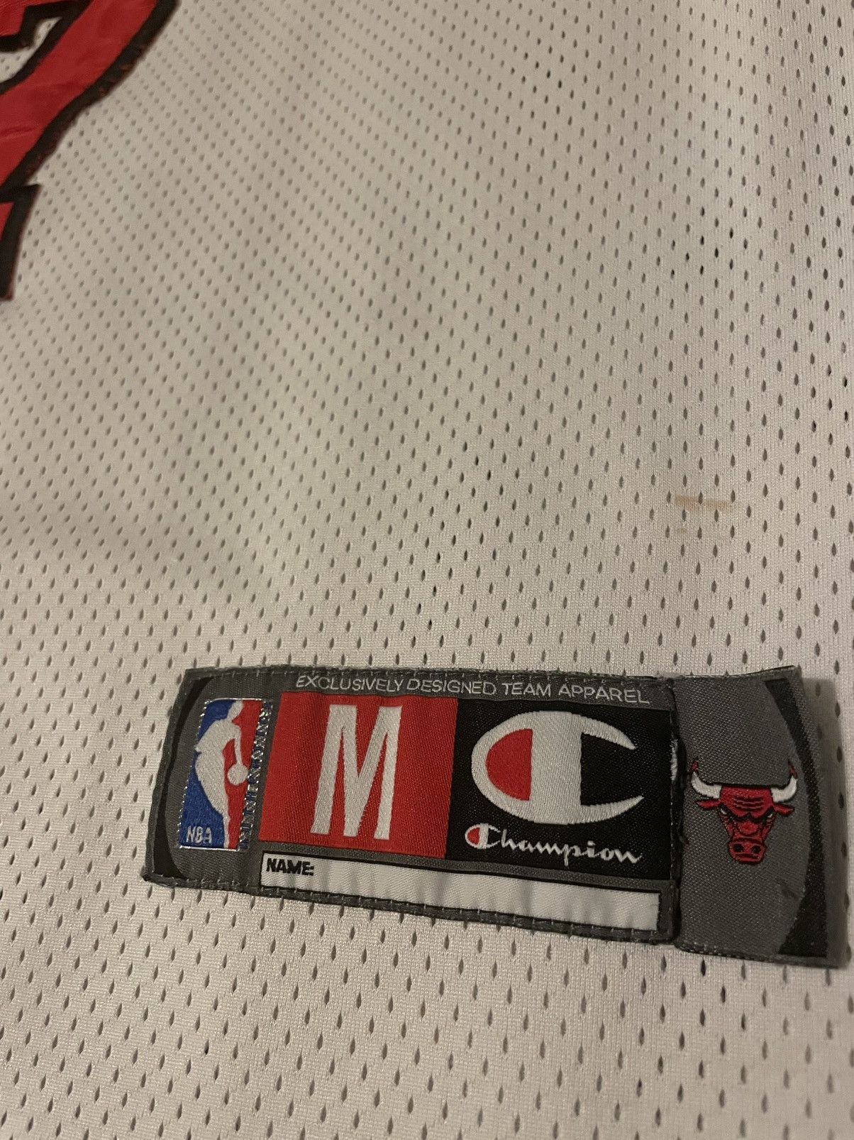 Champion NBA Chicago Bulls Gordon jersey Champion jordan pippen kukoc Size US M / EU 48-50 / 2 - 5 Thumbnail