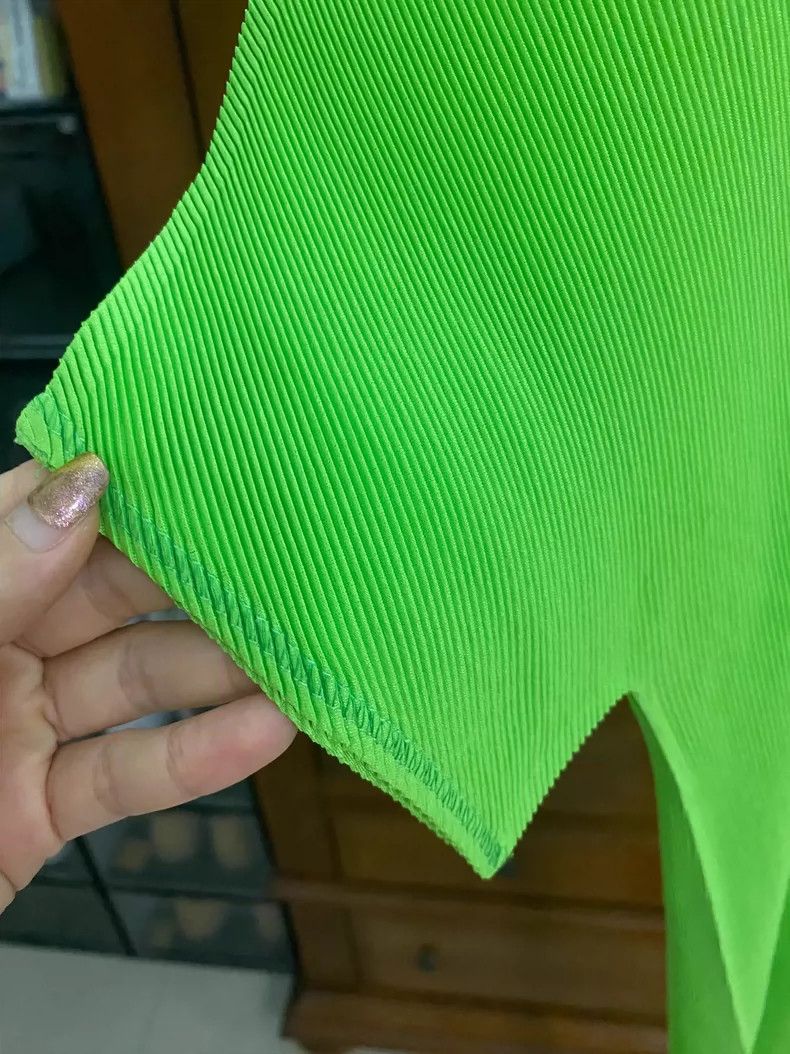 Issey Miyake Issey Miyake Green pleated short-sleeved shirt Size L / US 10 / IT 46 - 8 Thumbnail