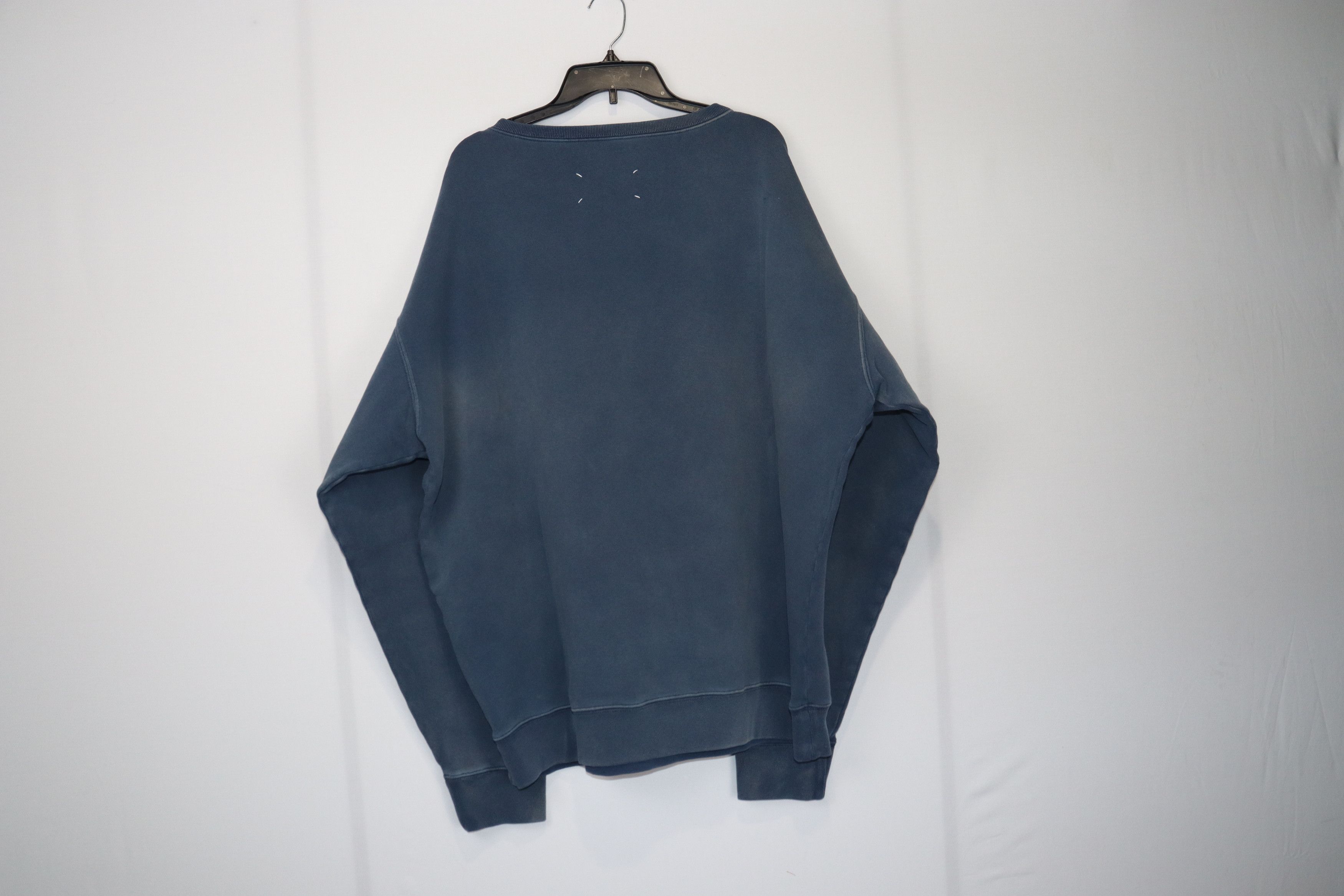 Maison Margiela o1rshd10124 Margiela Wide Neck Logo Sweater in Blue Size US M / EU 48-50 / 2 - 4 Thumbnail