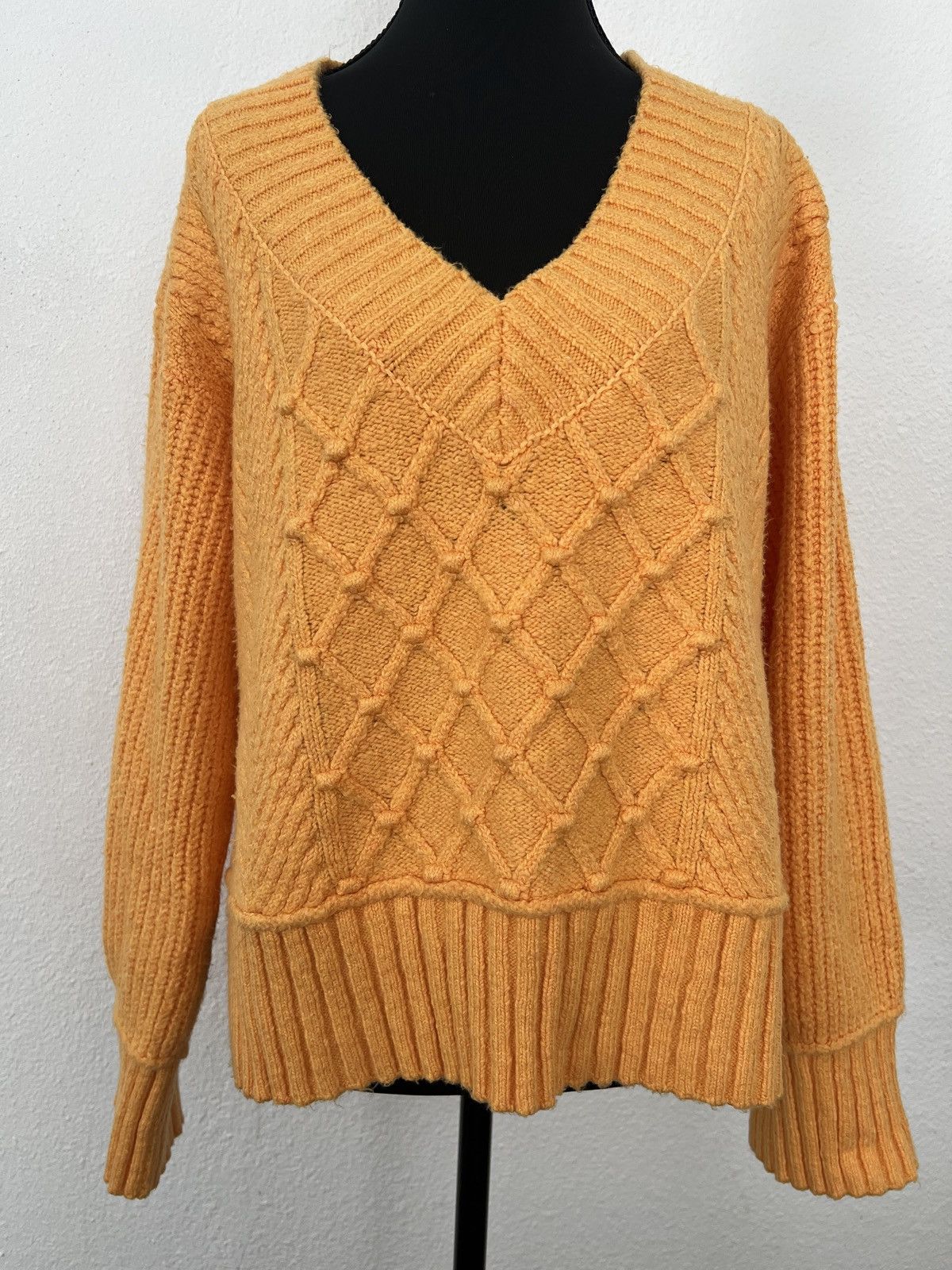 Anthropologie Anthropologie orange V-neck sweater Size S / US 4 / IT 40 - 1 Thumbnail