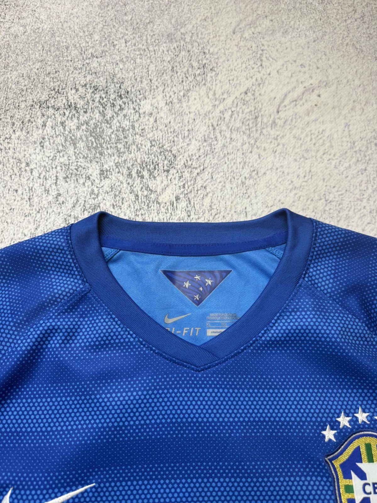 Nike BRAZIL 2014 AWAY FOOTBALL SHIRT SOCCER JERSEY NIKE XL WOMEN Size XL / US 12-14 / IT 48-50 - 9 Thumbnail