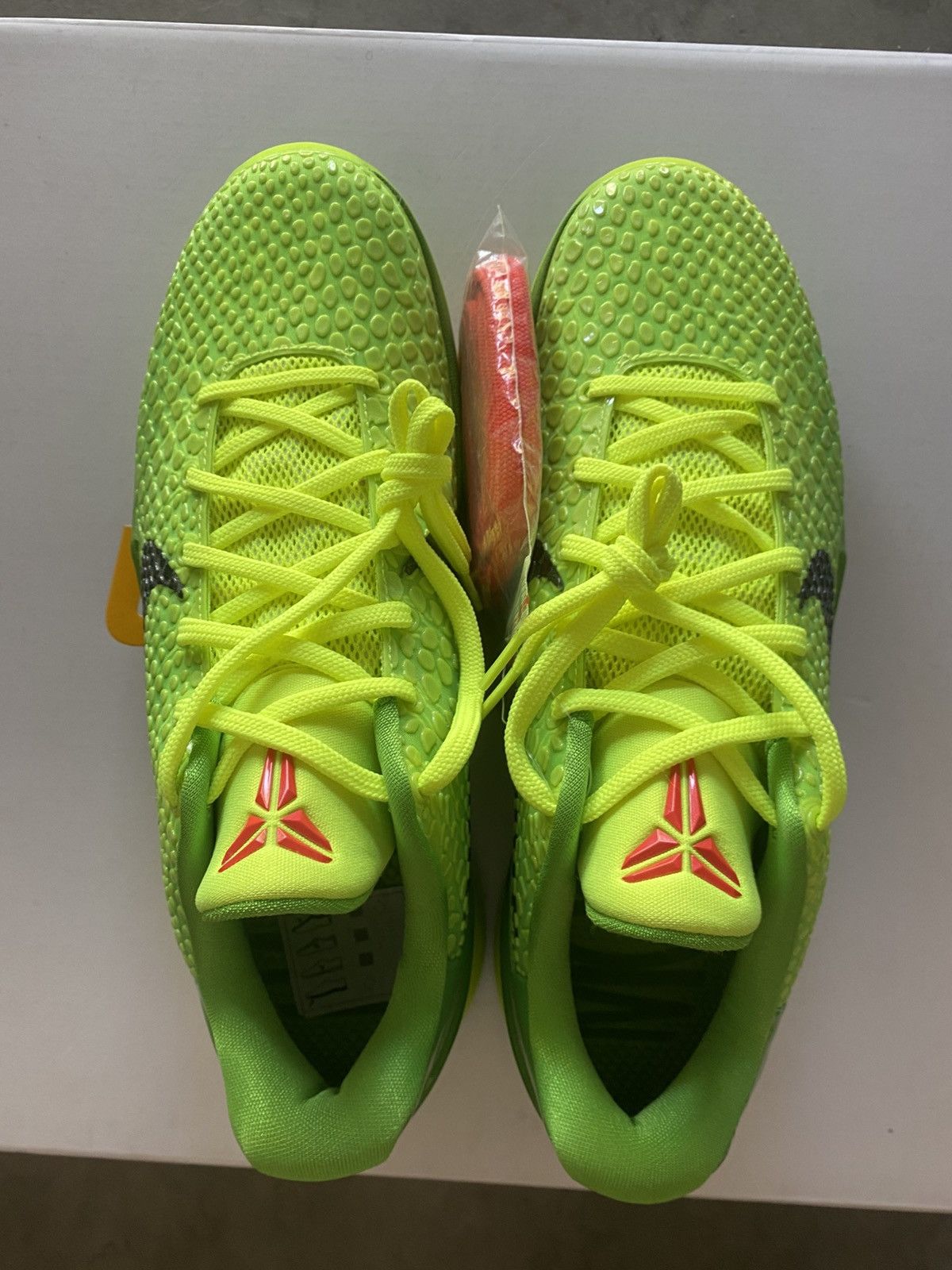 Nike Nike Kobe 6 Grinch Brand New No Box Size US 9.5 / EU 42-43 - 1 Thumbnail