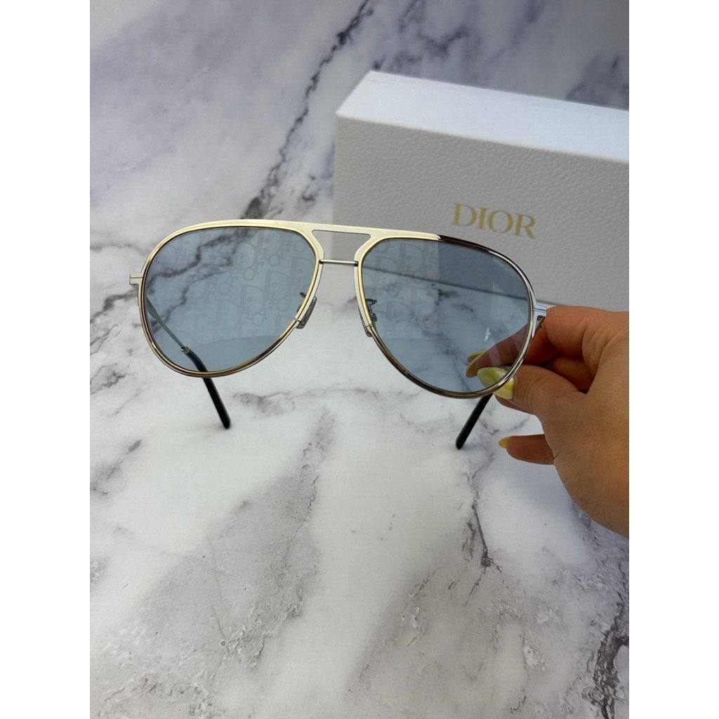 Dior NEW Dior DiorEssential A2U Sunglasses in Logo Oblique Mirror Size ONE SIZE - 4 Thumbnail