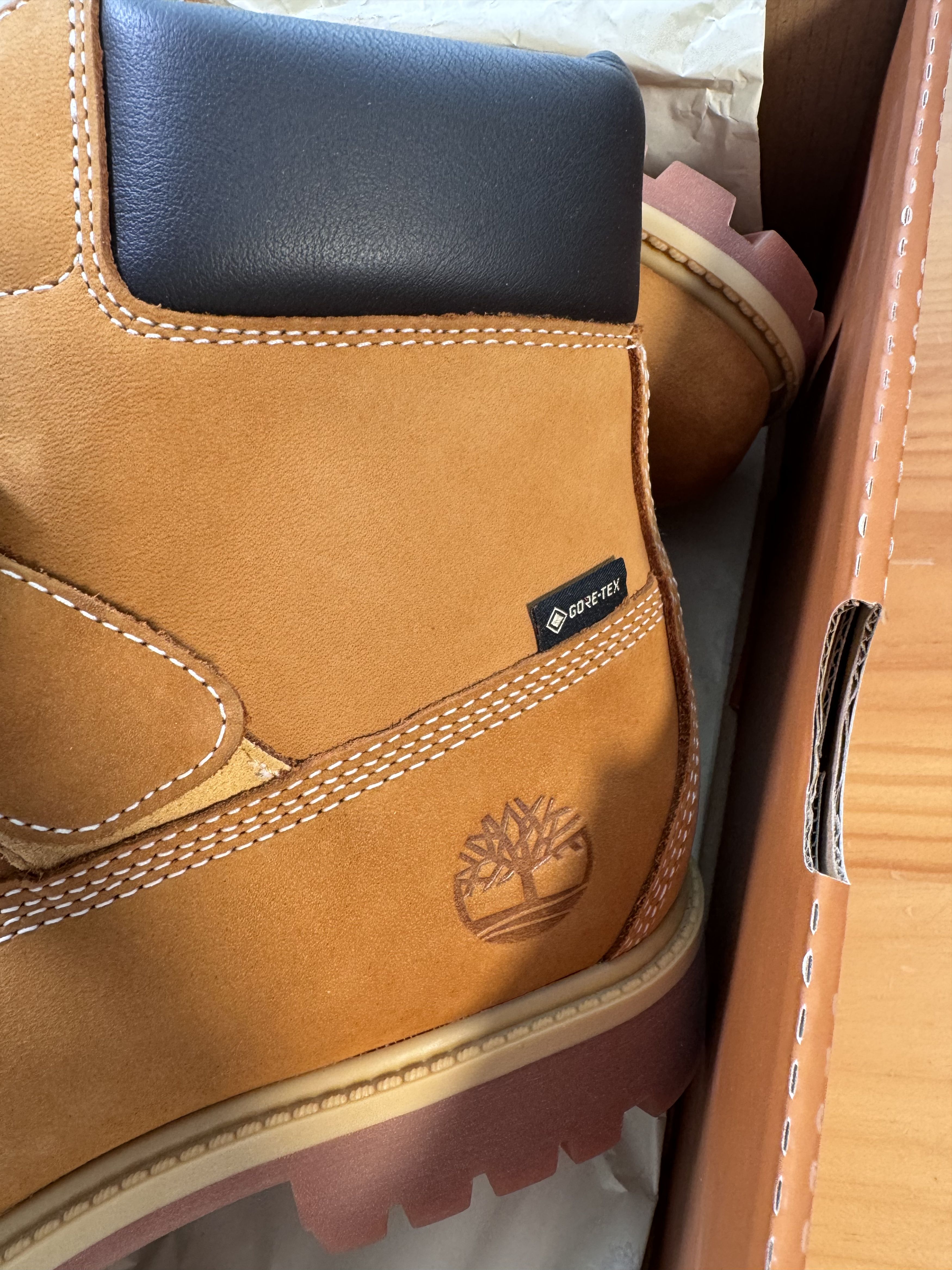 Beams Japan Beams x Timberland 6 INCH HERITAGE MID BUCKLE GTX BOOT WHEAT Size US 8.5 / EU 41-42 - 6 Thumbnail