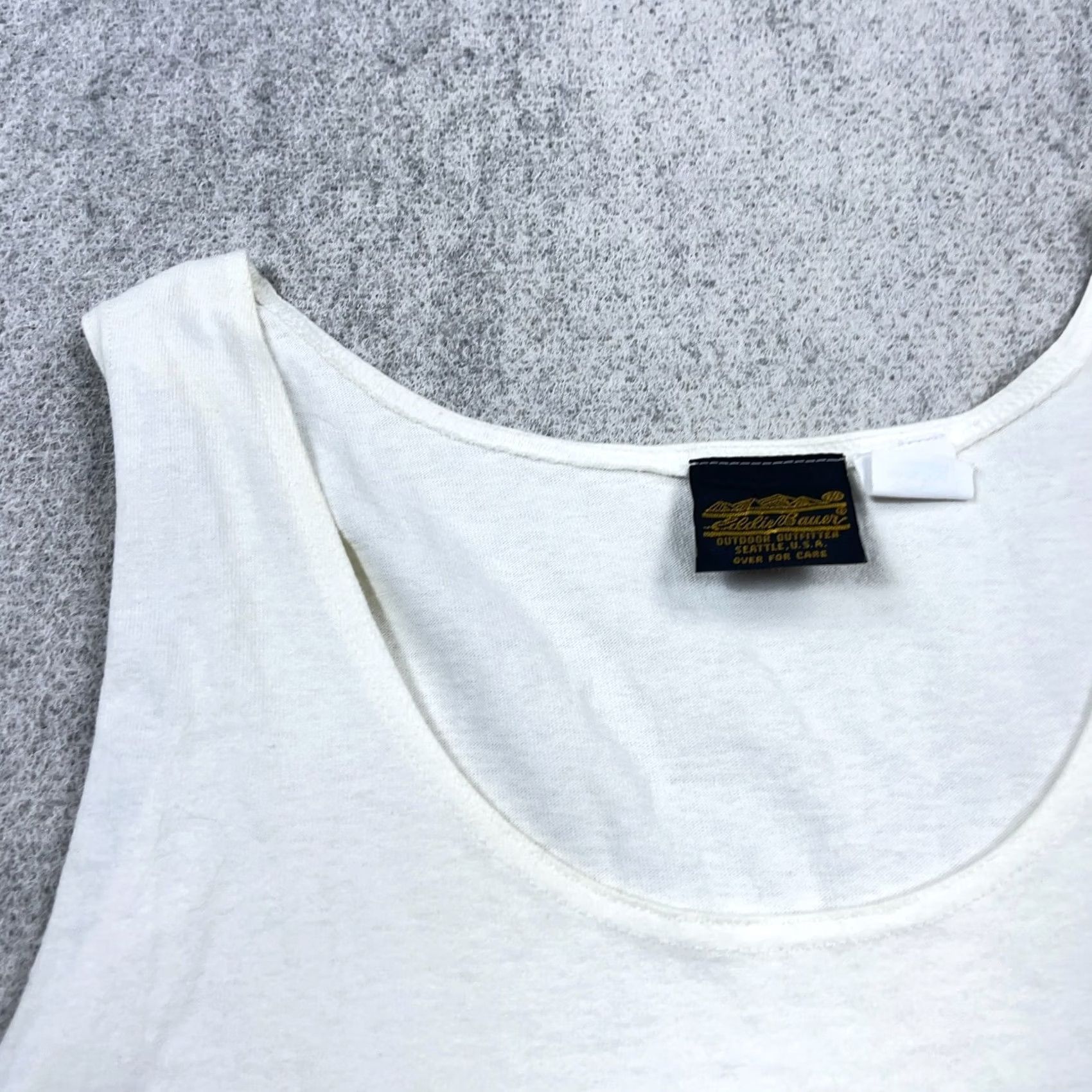 Eddie Bauer VINTAGE Eddie Bauer Shirt Men XL White Tank Top Made In USA 90s Spellout Graphic Print Logo Crew Neck XL White Mens Retro 90s Size US XL / EU 56 / 4 - 6 Thumbnail