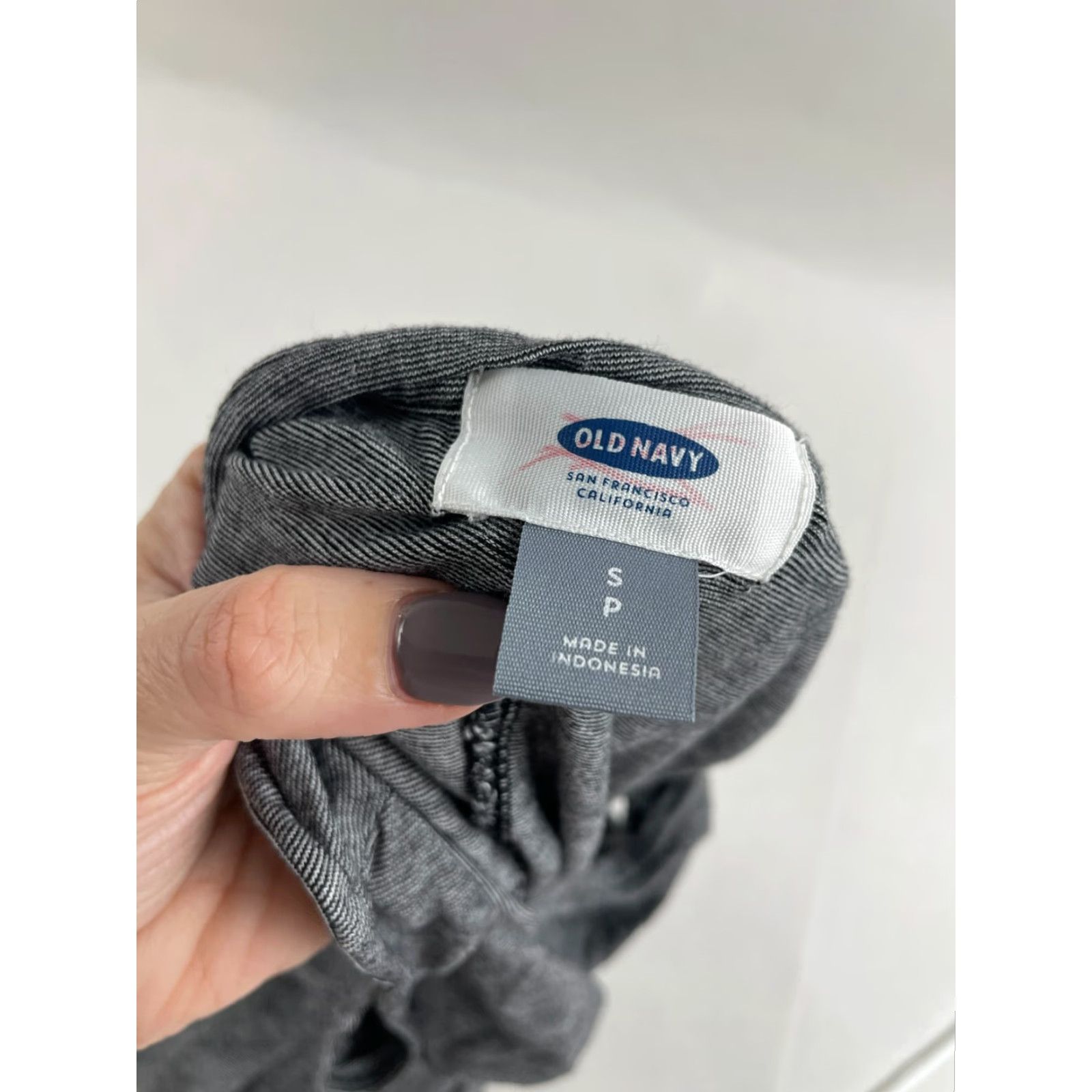 Old Navy Old Navy Tank Top Women's Size Small Gray Sleeveless Round Neck Micro Ribbed Size S / US 4 / IT 40 - 7 Thumbnail