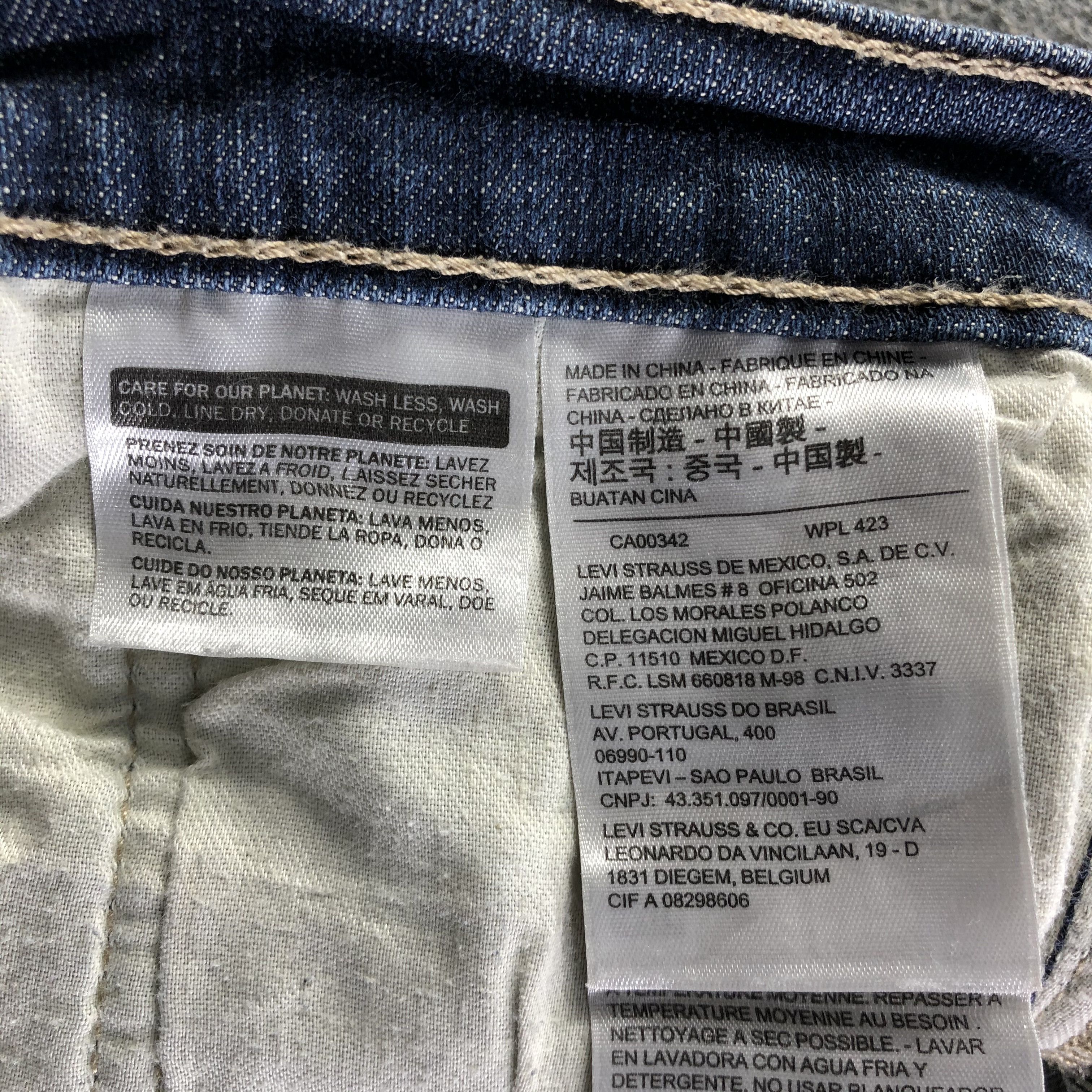 Levi's Vintage Blue Wash Levis 511 Jeans-J4202 Size US 32 / EU 48 - 9 Thumbnail