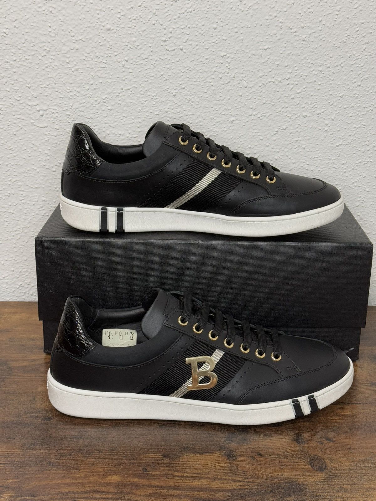 Bally BALLY Wilsy Striped Logo Leather Sneakers size 9 Size US 9 / EU 42 - 4 Thumbnail
