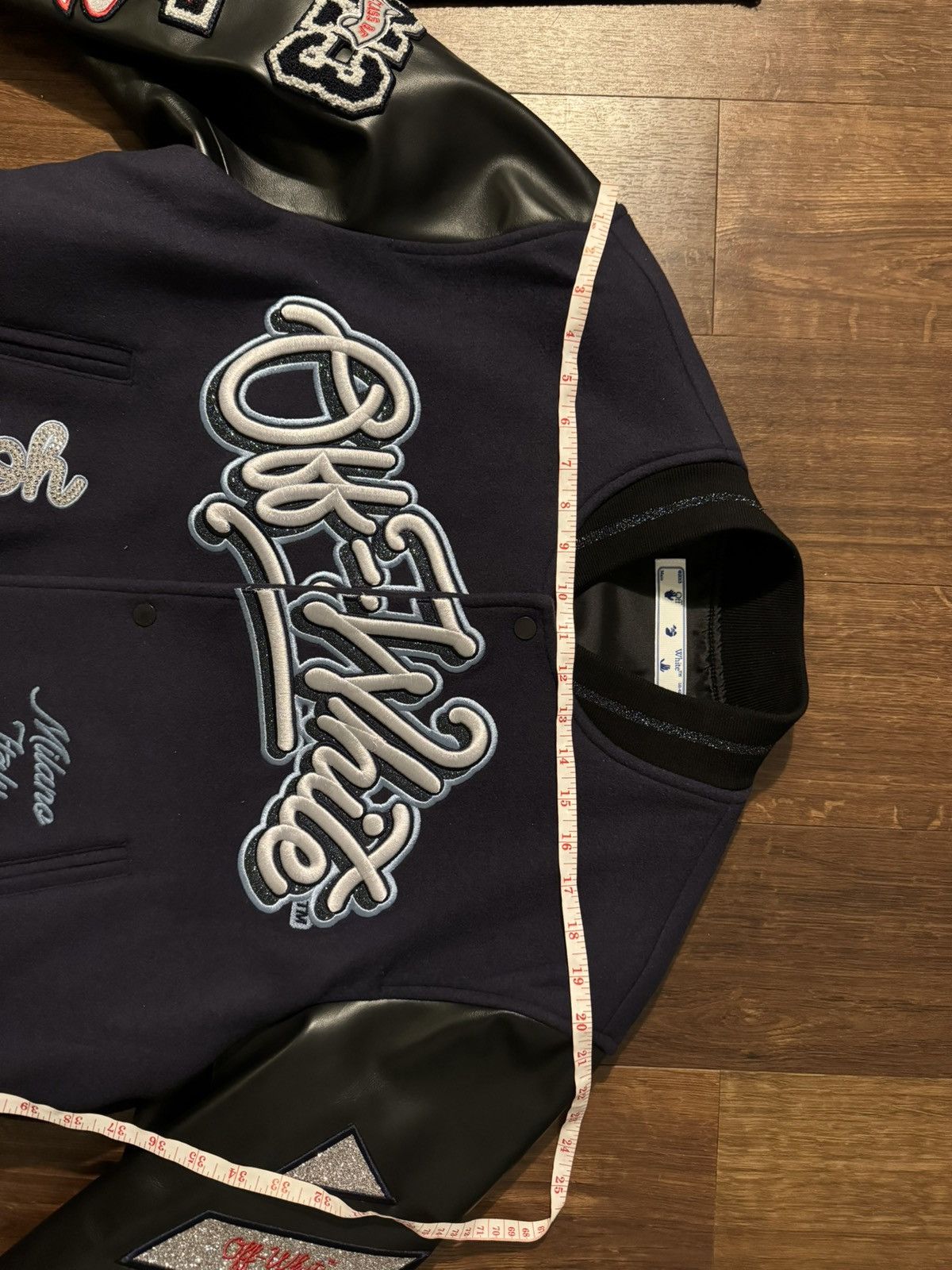 Off-White Off White x Chicago Bulls Varsity Leather Jacket Size US XL / EU 56 / 4 - 19 Thumbnail