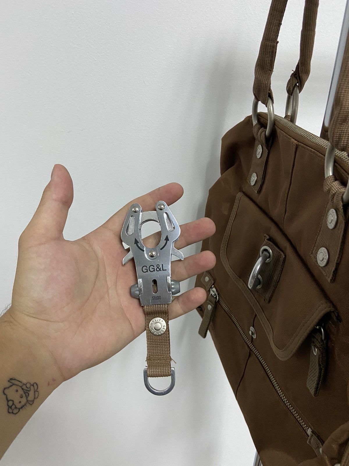 Japanese Brand × Vintage George Gina Lucy Bag Snake ALYX Style Vintage Carabiner Size ONE SIZE - 3 Thumbnail