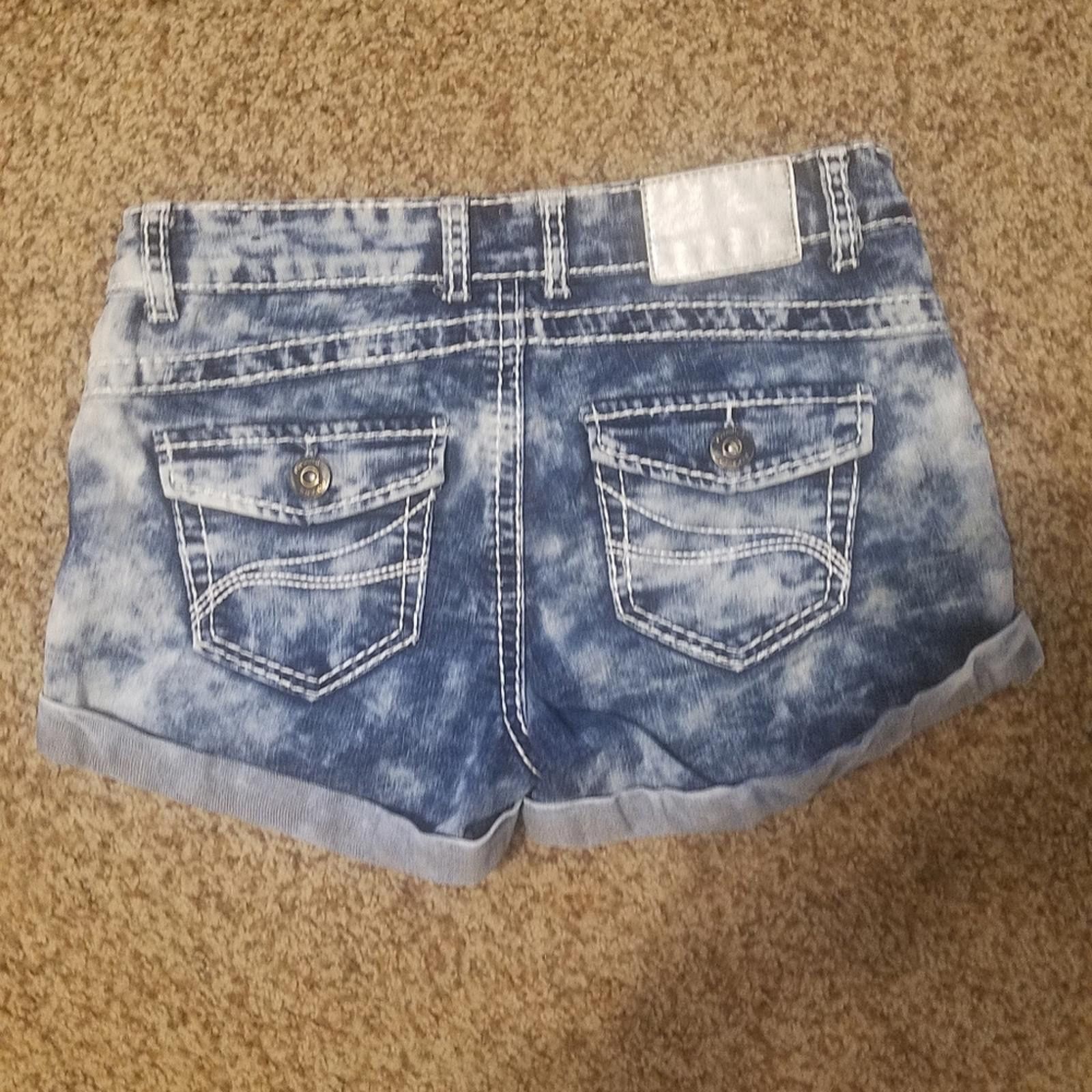 Designer FB Sister Blue Denim Women's Shorts Size Small Size 28" / US 6 / IT 42 - 1 Thumbnail