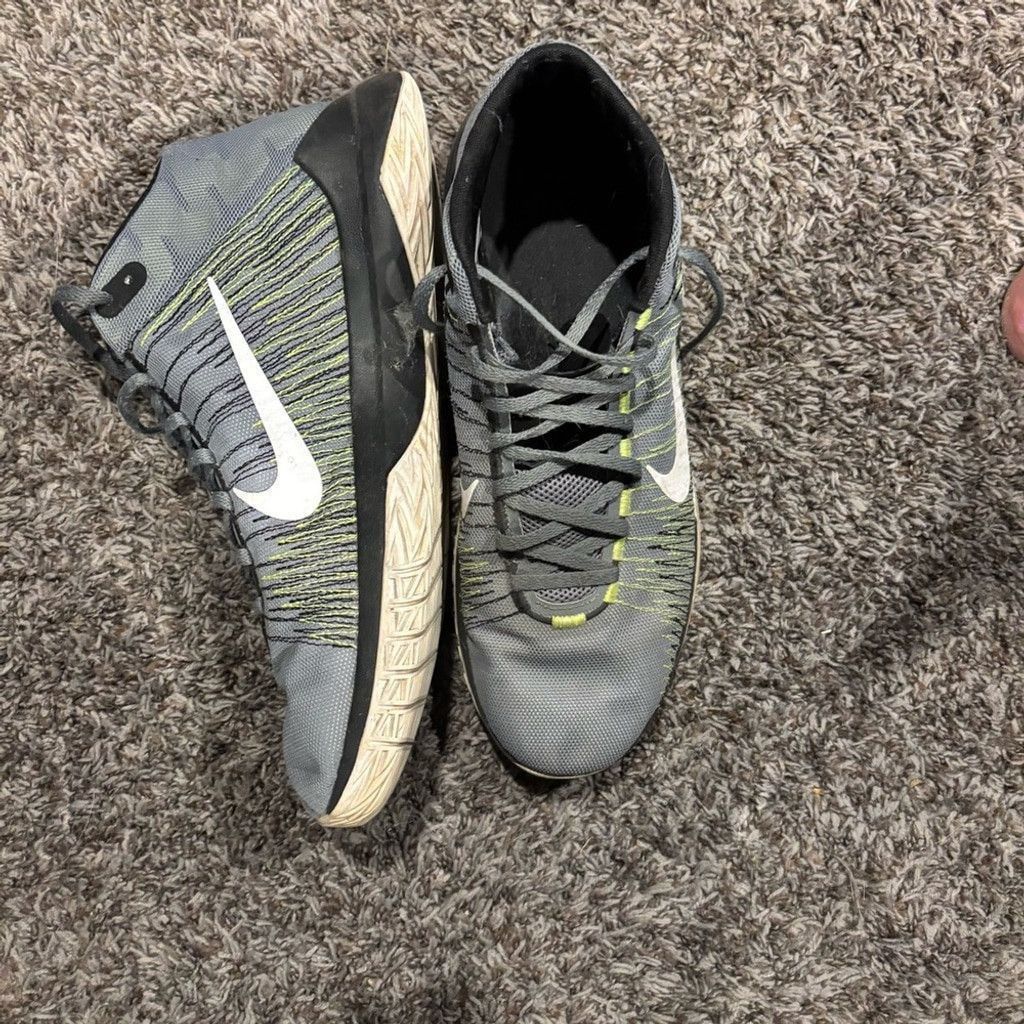 Nike Nike Black and Gray Sneakers Size US 13 / EU 46 - 1 Thumbnail
