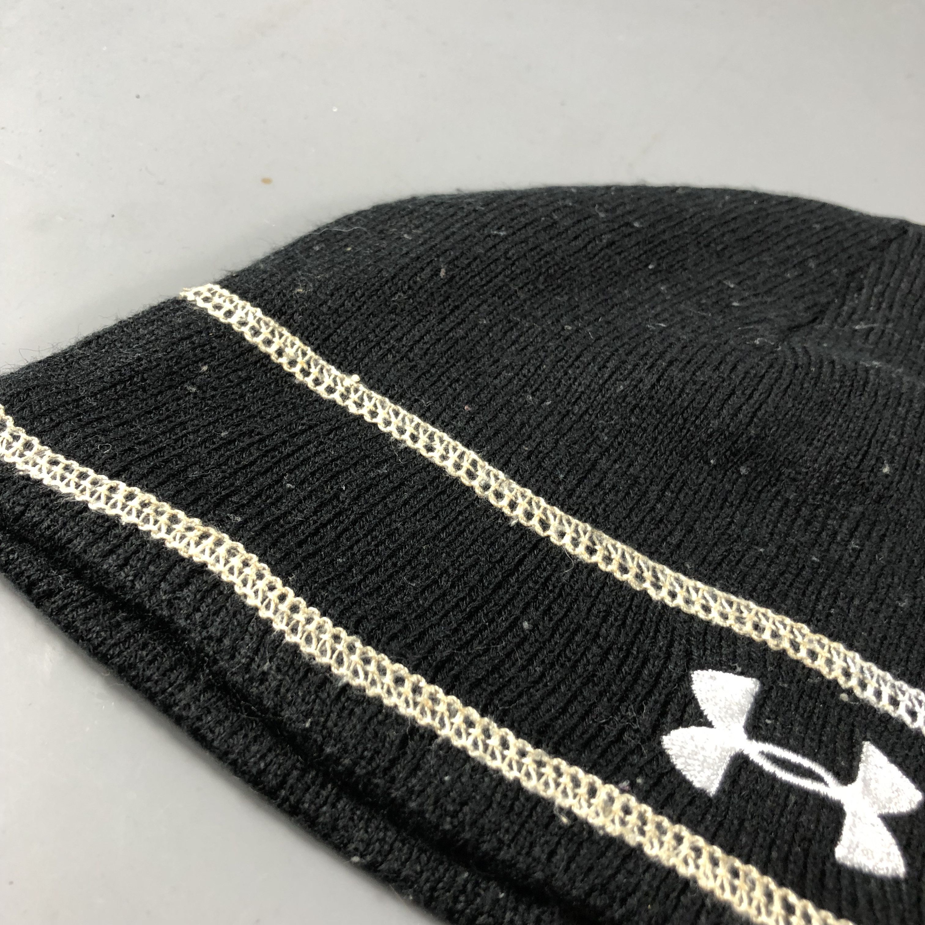 Under Armour Under Armour Beanie Snowcap Snow Hat B797 Size ONE SIZE - 11 Thumbnail