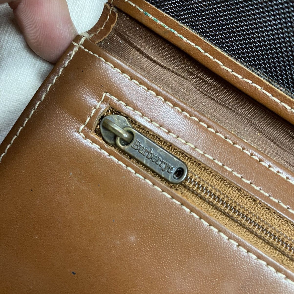 Burberry × Vintage Vintage Burberrys NovaCheck Wallets Size ONE SIZE - 10 Thumbnail