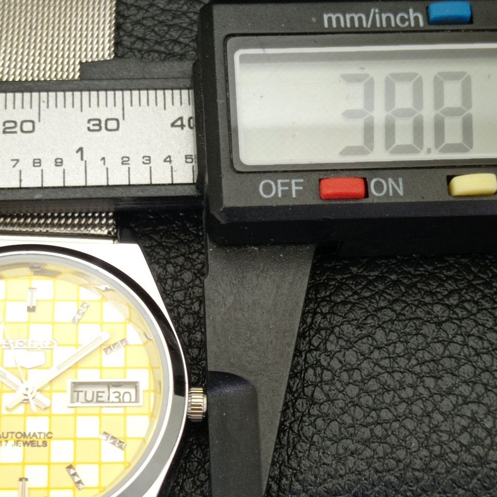 Seiko REFURBISHED VINTAGE SEIKO 5 AUTO JAPAN MENS WATCH a440206 Size 38 - 6 Thumbnail