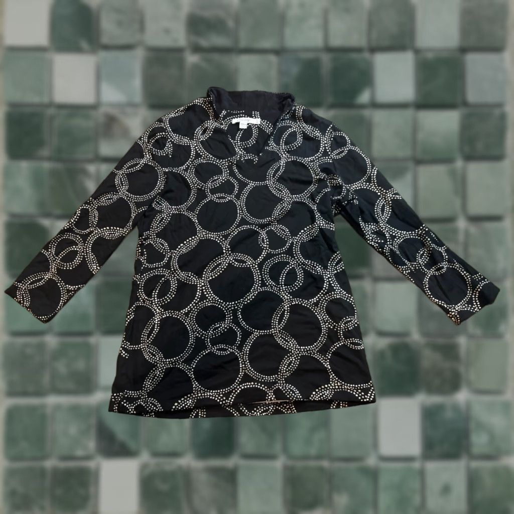 Vintage Chico's Shirt Womens Size 0 Black Circle Pattern Long Sleeve Top Rayon Spandex Blouse Size XS / US 0-2 / IT 36-38 - 1 Thumbnail