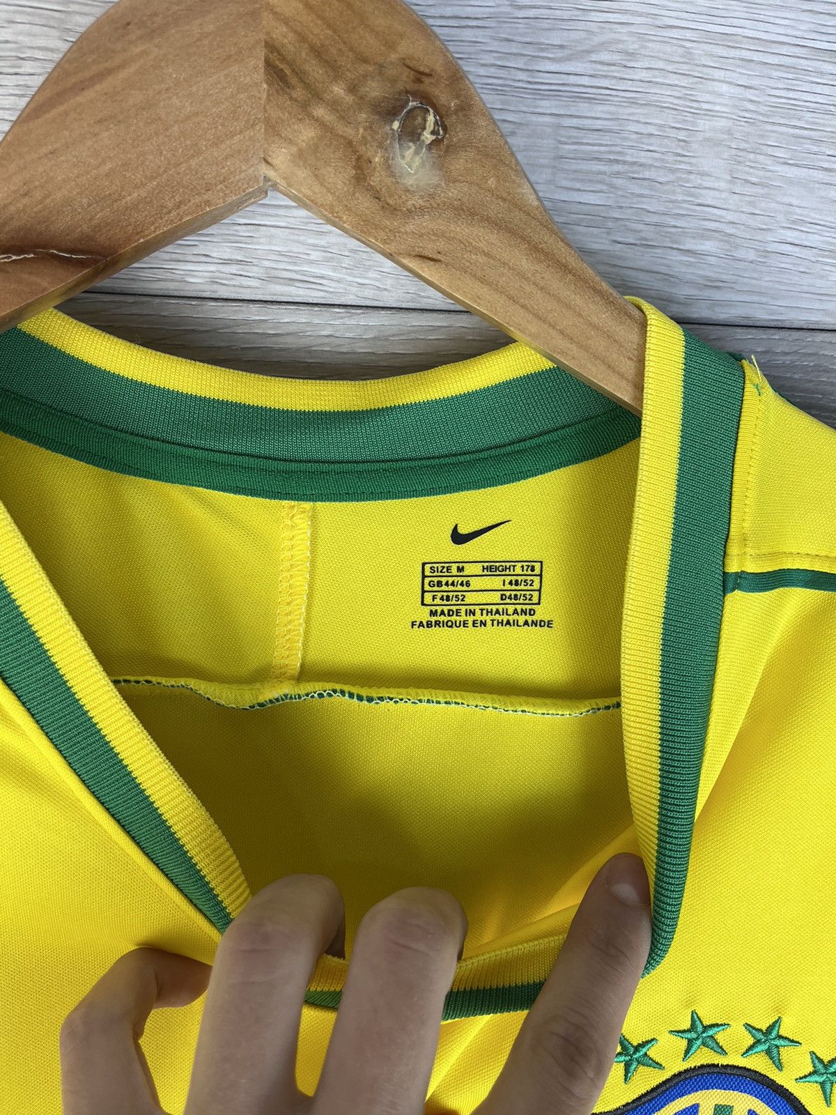 Vintage men’s soccer jersey Brazil 🇧🇷 Ronaldo #9 size M