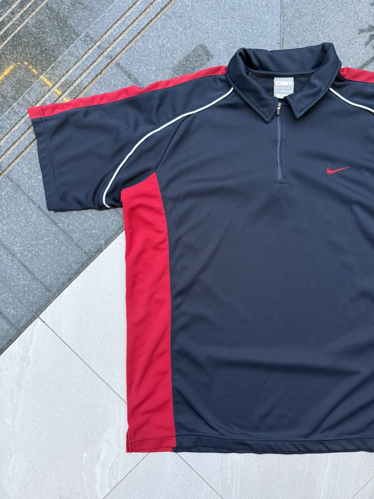 Nike 90’s NIKE RARE SWOOSH LOGO Y2K RUGBY VINTAGE ZIP TEE TSHIRT Size US M / EU 48-50 / 2 - 4 Thumbnail