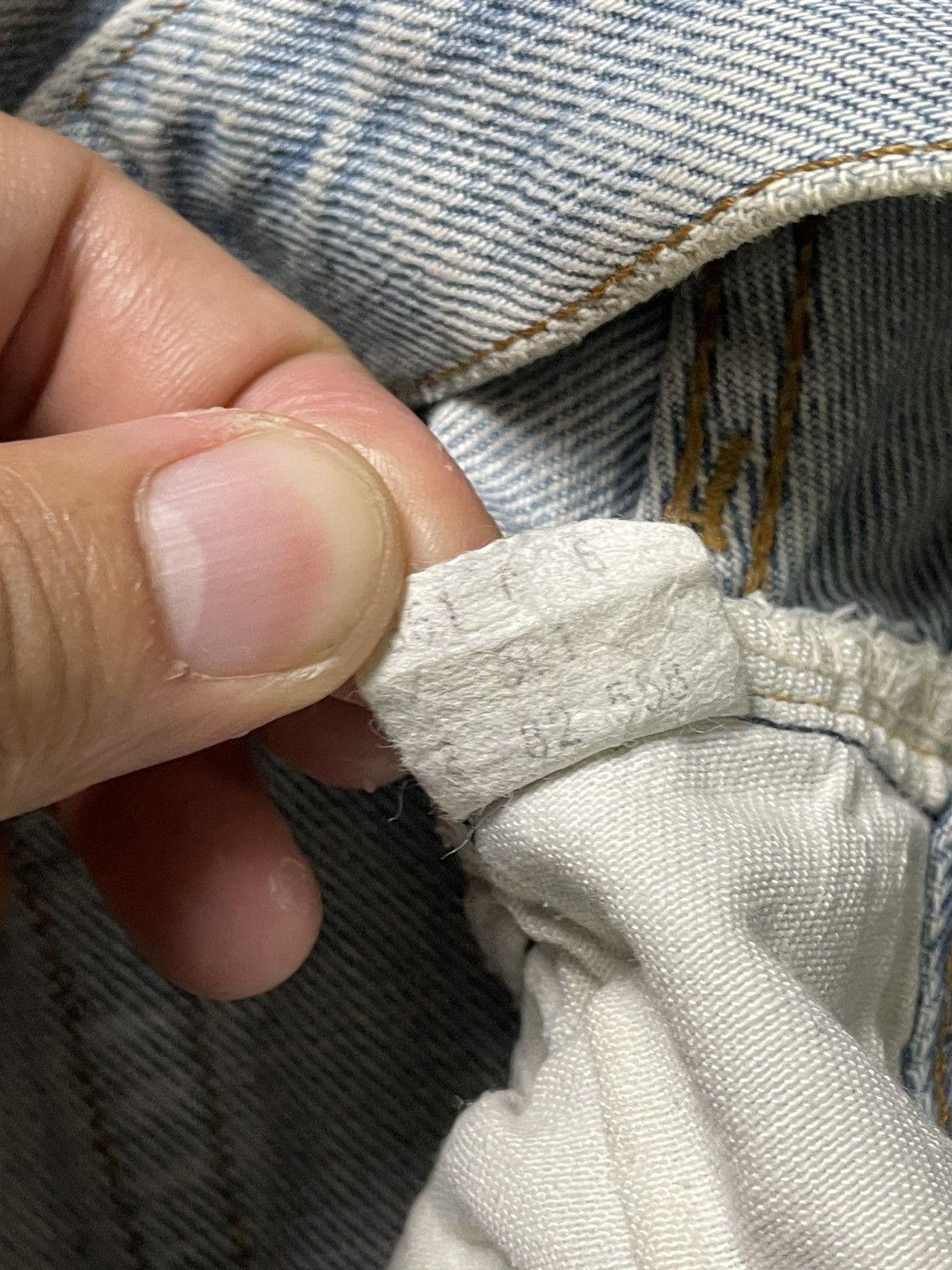 Japanese Brand × Levi's × Vintage Vintage LEVIS Straight Cut Denim Ripped Jeans (132) Size US 28 / EU 44 - 6 Thumbnail