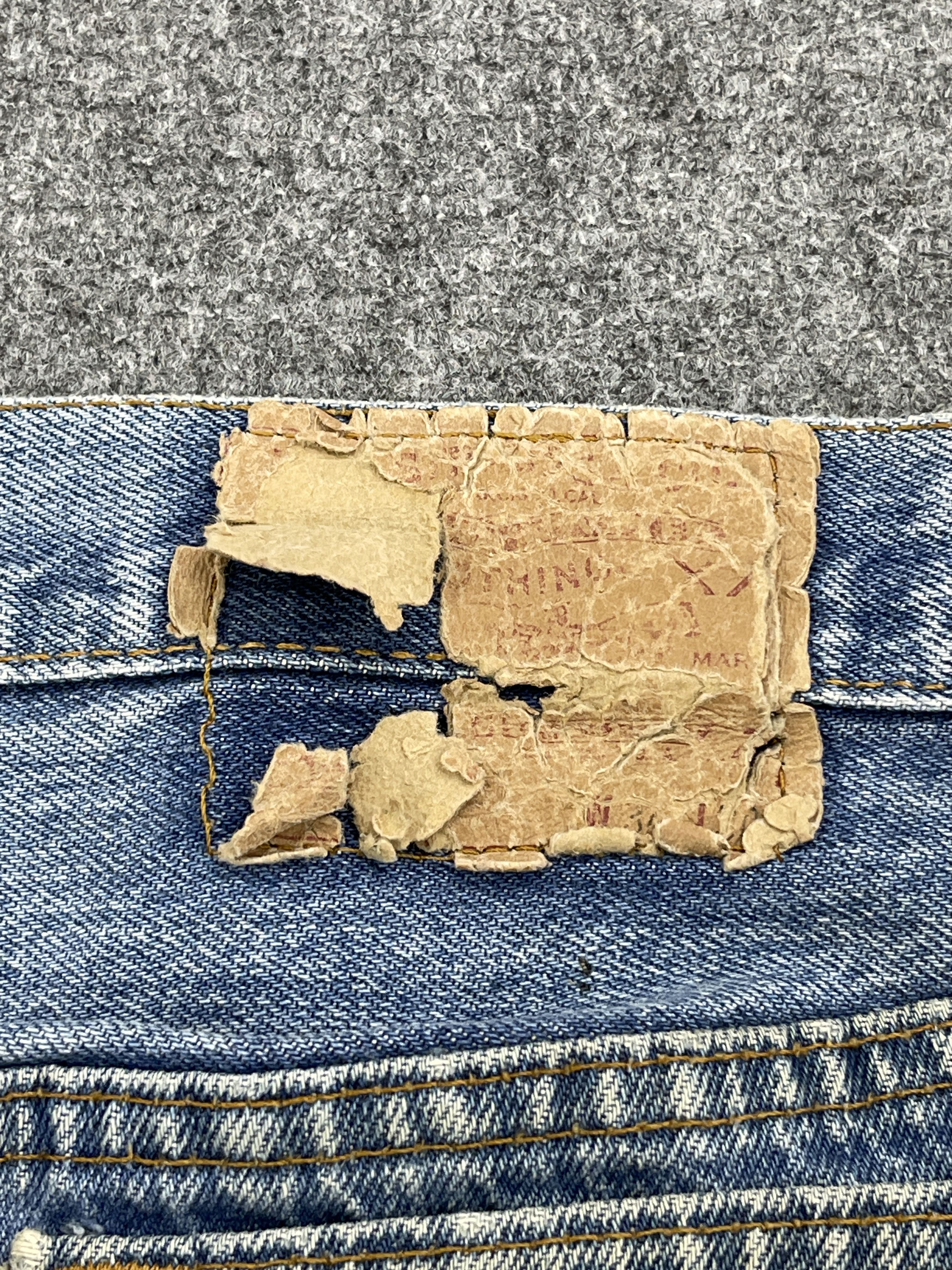 Levi's × Vintage Light Blue Washed Vintage 90s Levis 501 Denim Jeans Size US 31 - 5 Thumbnail