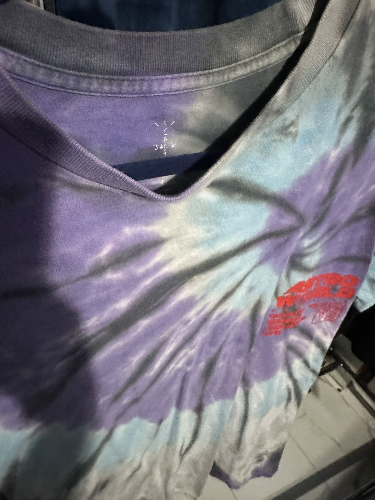 Travis Scott 2019 Astroworld Tour shirt Size US L / EU 52-54 / 3 - 2 Thumbnail