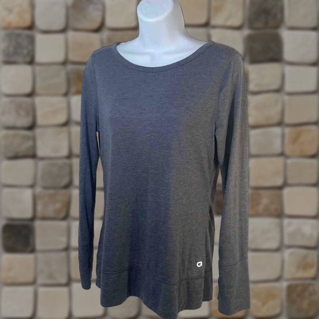 Vintage GapFit Dry Long Sleeve Women M Wide Neck Heather Gray Activewear Tee Shirt Pullover Lightweight Utility Running Walking CrossFit Yoga TS/Tops Size M / US 6-8 / IT 42-44 - 1 Thumbnail