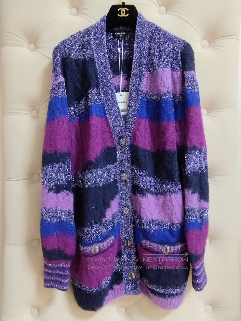 Chanel Chanel 22A purple and blue colour-blocked alpaca wool swea Size XS / US 0-2 / IT 36-38 - 1 Thumbnail