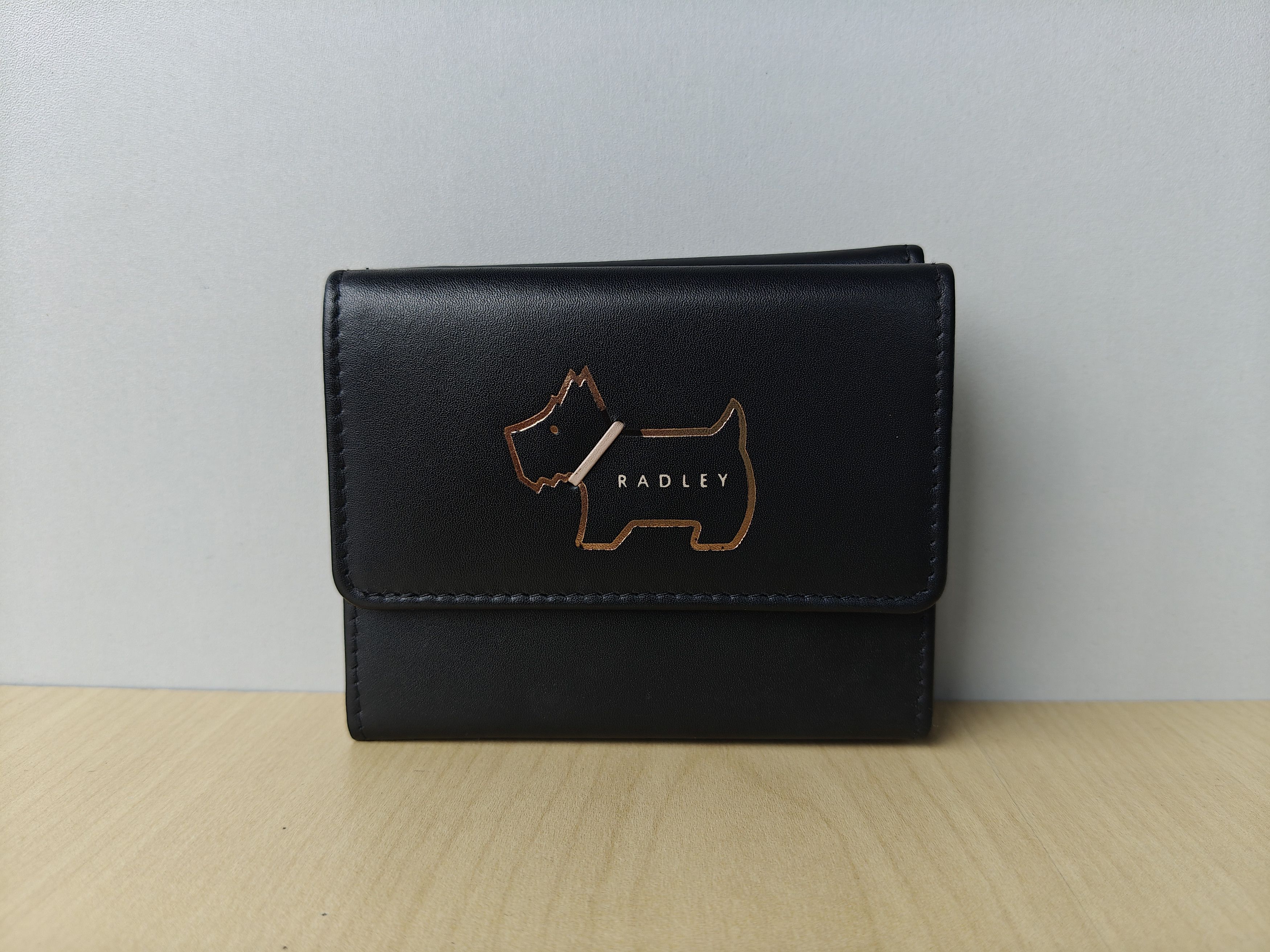 Other Radley Heritage Dog Outline Wallet Free Shipping T/7017 Size ONE SIZE - 1 Thumbnail