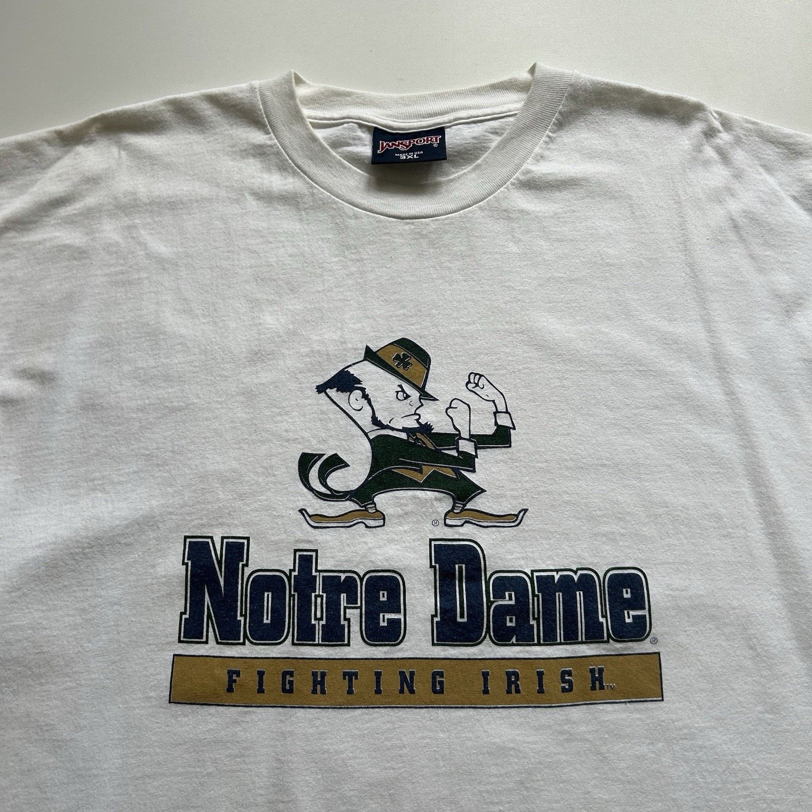Jansport × NCAA × Vintage Vintage Notre Dame T-Shirt 3XL 90s NCAA Fighting Irish Rare Size US XXL / EU 58 / 5 - 2 Thumbnail